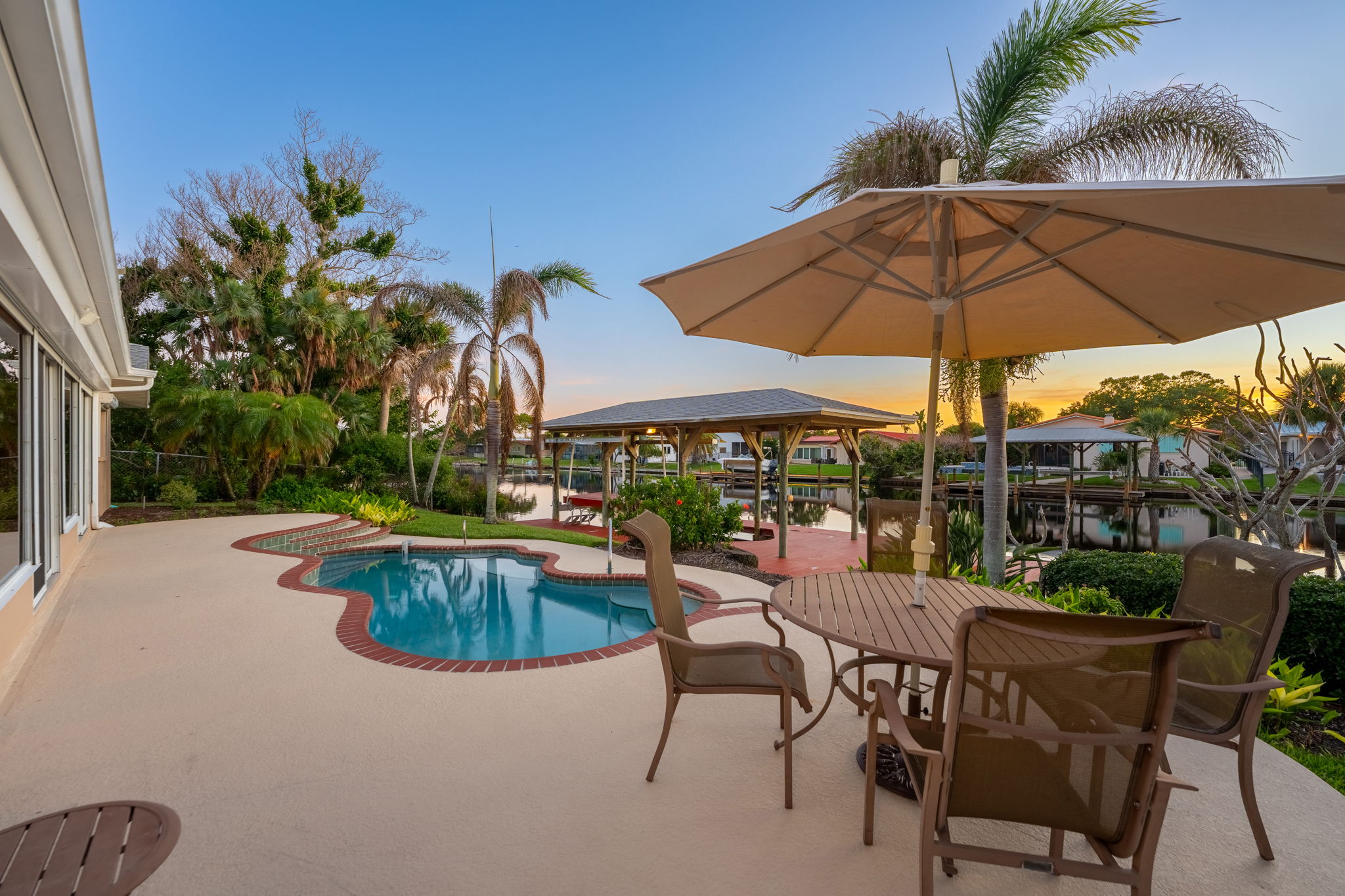 27 Westview Lane, Cocoa Beach, FL, 32931 - 物件實景