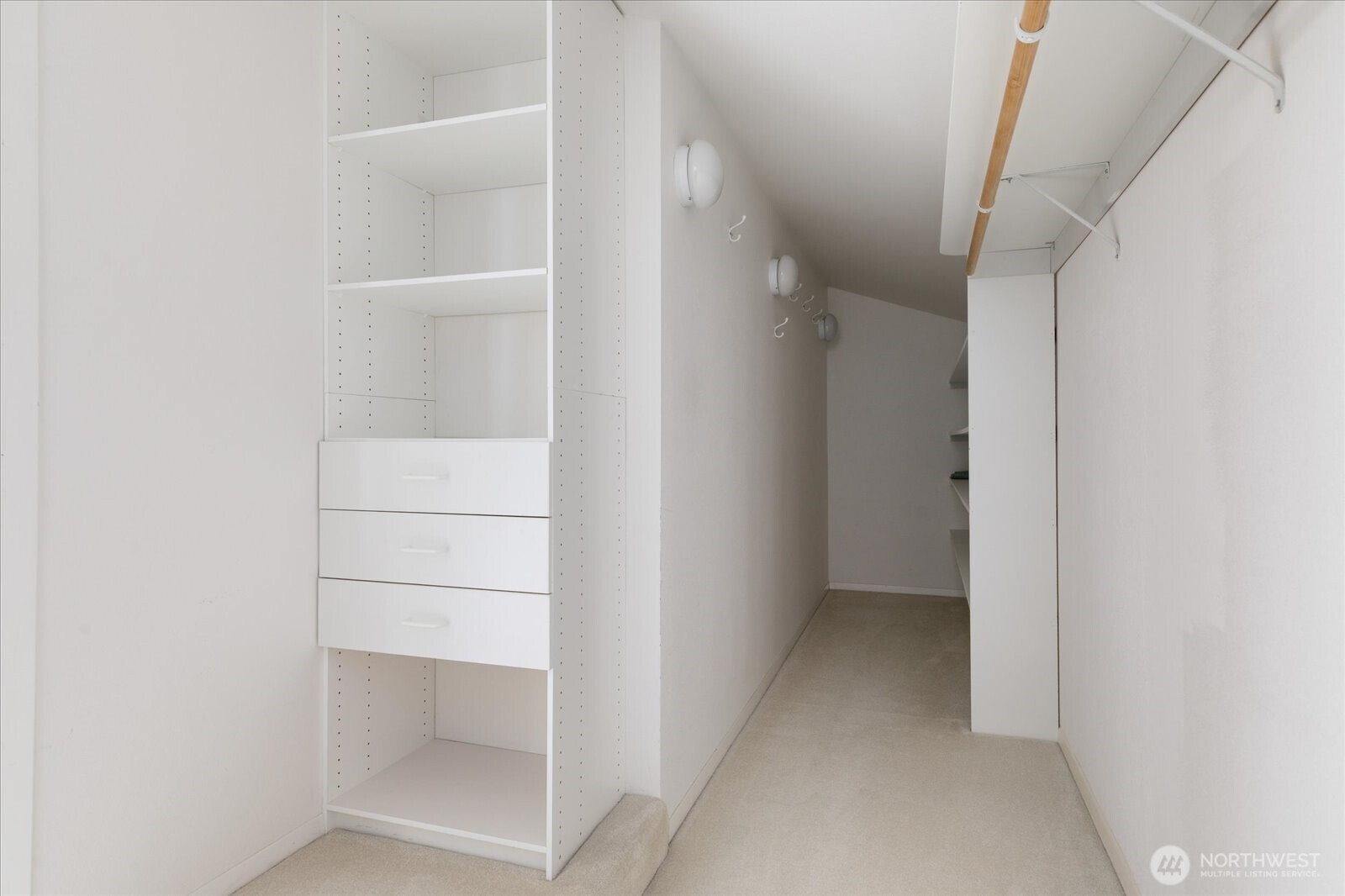 Oak Harbor, Washington, 98277, United States, 3 Bedrooms Bedrooms, ,1 BathroomBathrooms,Residential,For Sale,1868219