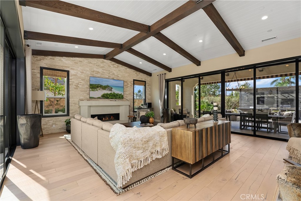 Yorba Linda, California, 92886, United States, 4 Bedrooms Bedrooms, ,4 BathroomsBathrooms,Residential,For Sale,1989032