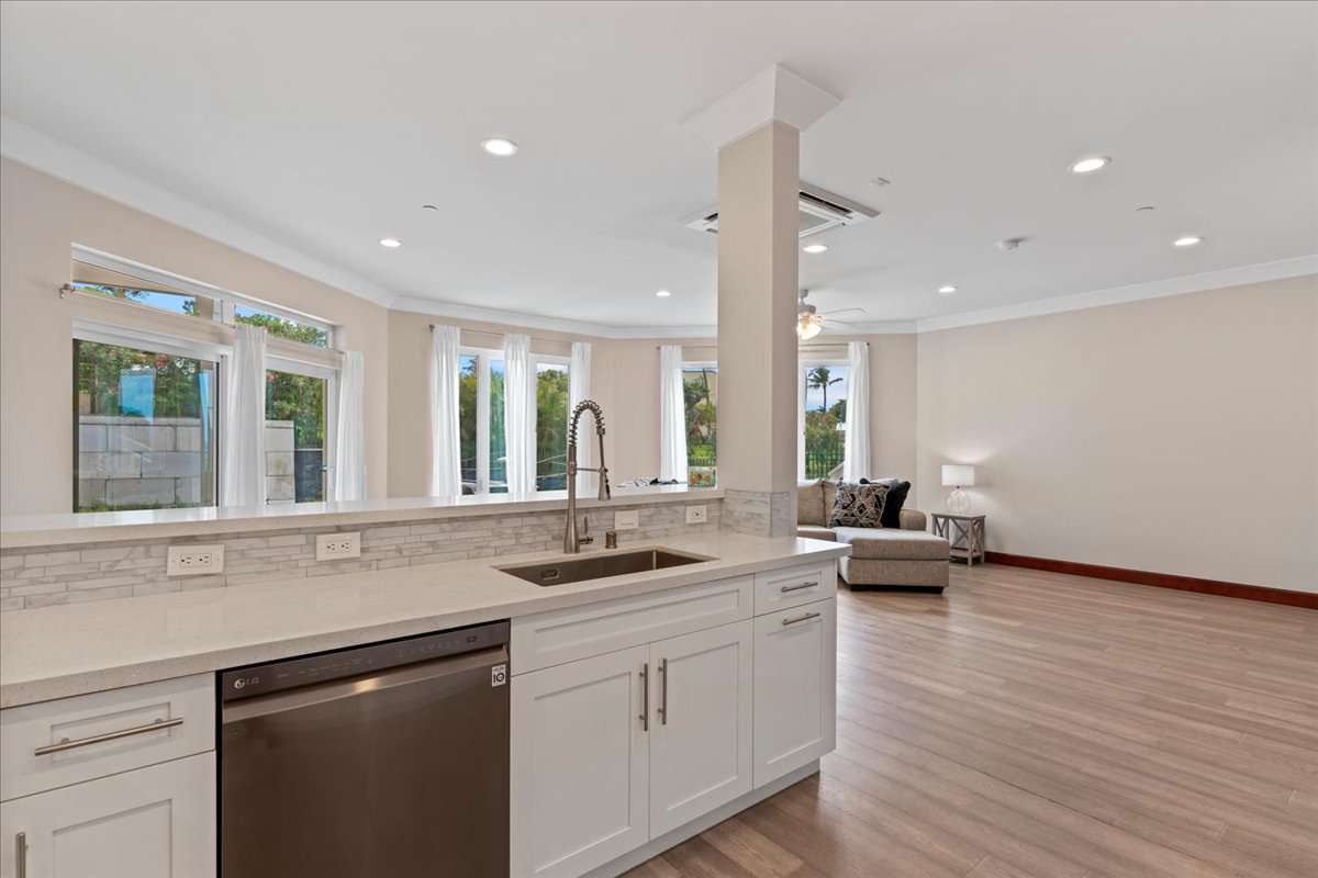 Kihei, Hawaii, 96753, United States, 3 Bedrooms Bedrooms, ,2 BathroomsBathrooms,Residential,For Sale,1983138