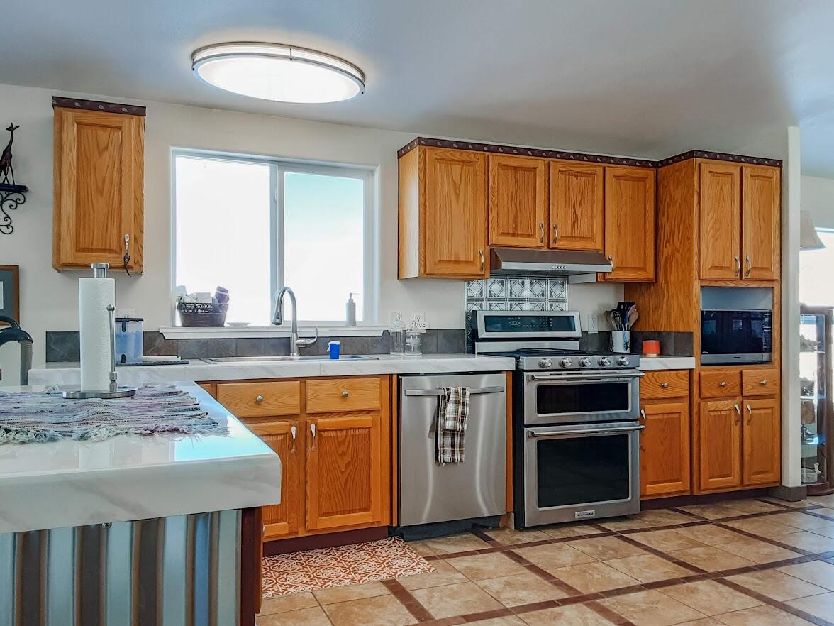 Sheridan, Wyoming, 82801, United States, 4 Bedrooms Bedrooms, ,2 BathroomsBathrooms,Residential,For Sale,2011372