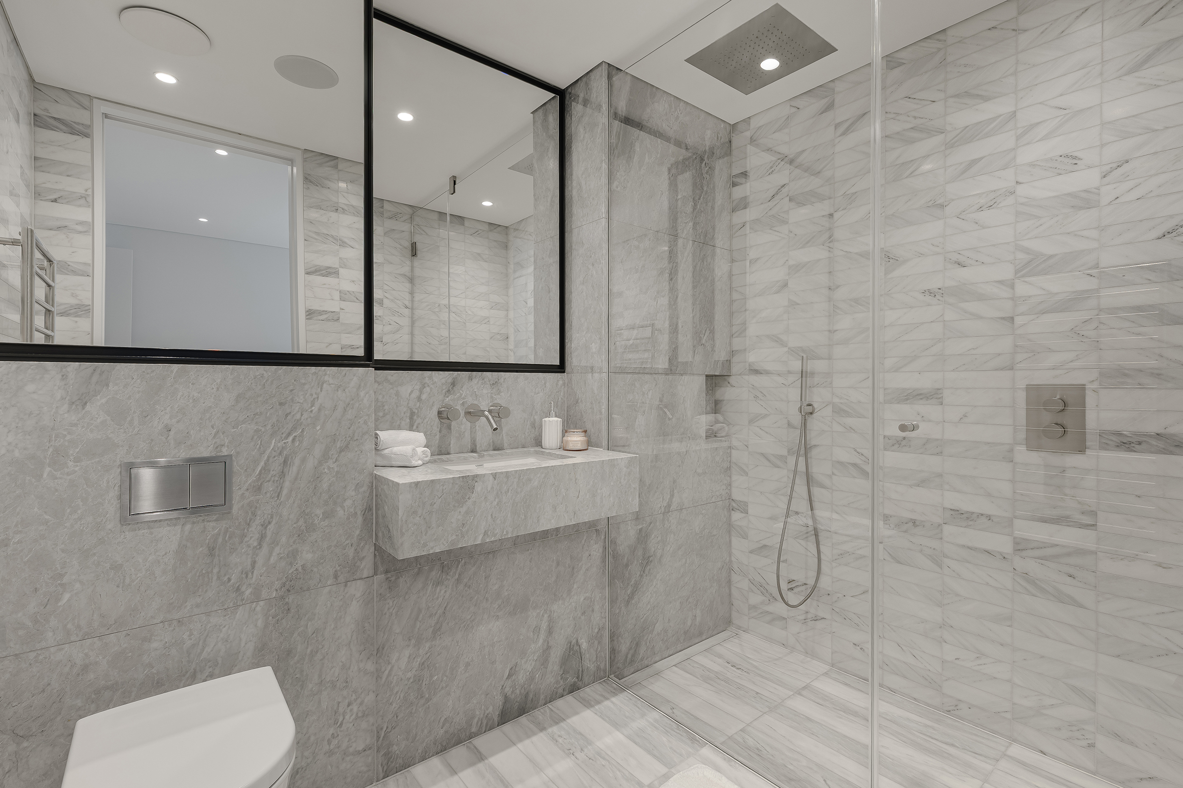  A Second-Floor Apartment in a Prestigious Mayfair Address - 物件實景