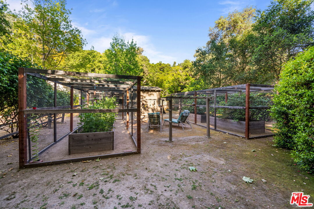 Los Angeles, California, 90049, United States, 4 Bedrooms Bedrooms, ,3 BathroomsBathrooms,Residential,For Sale,1805852