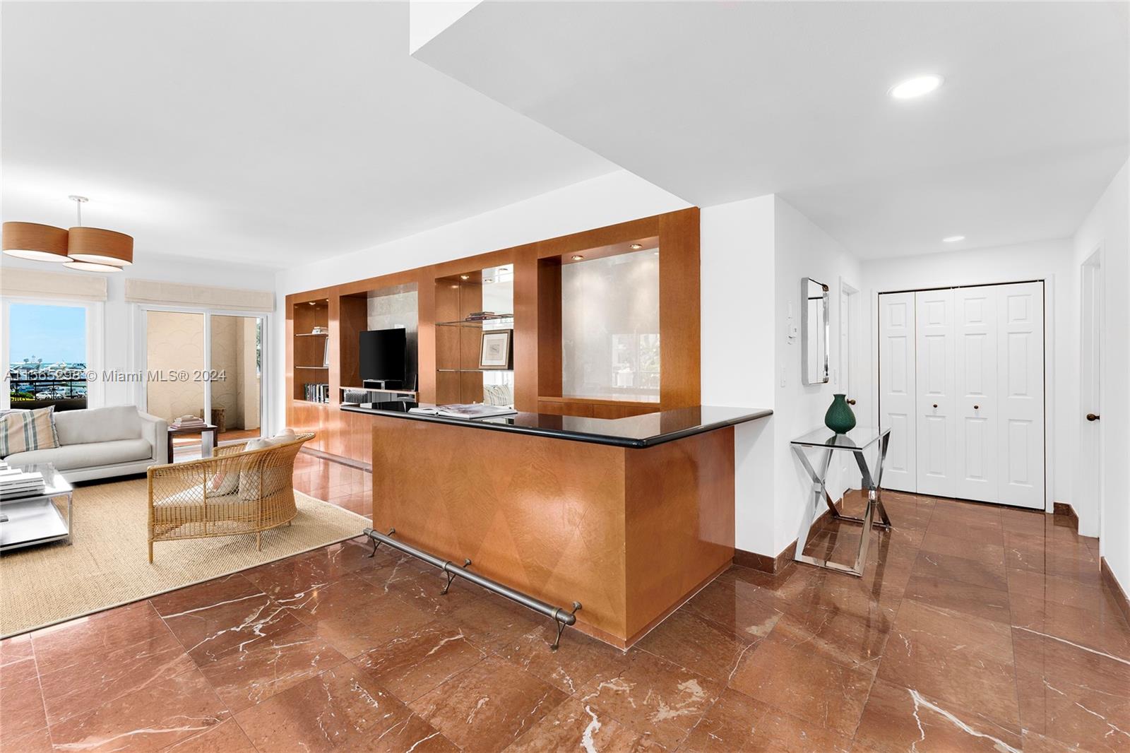 Miami Beach, Florida, 33109, United States, 3 Bedrooms Bedrooms, ,4 BathroomsBathrooms,Residential,For Sale,1926263