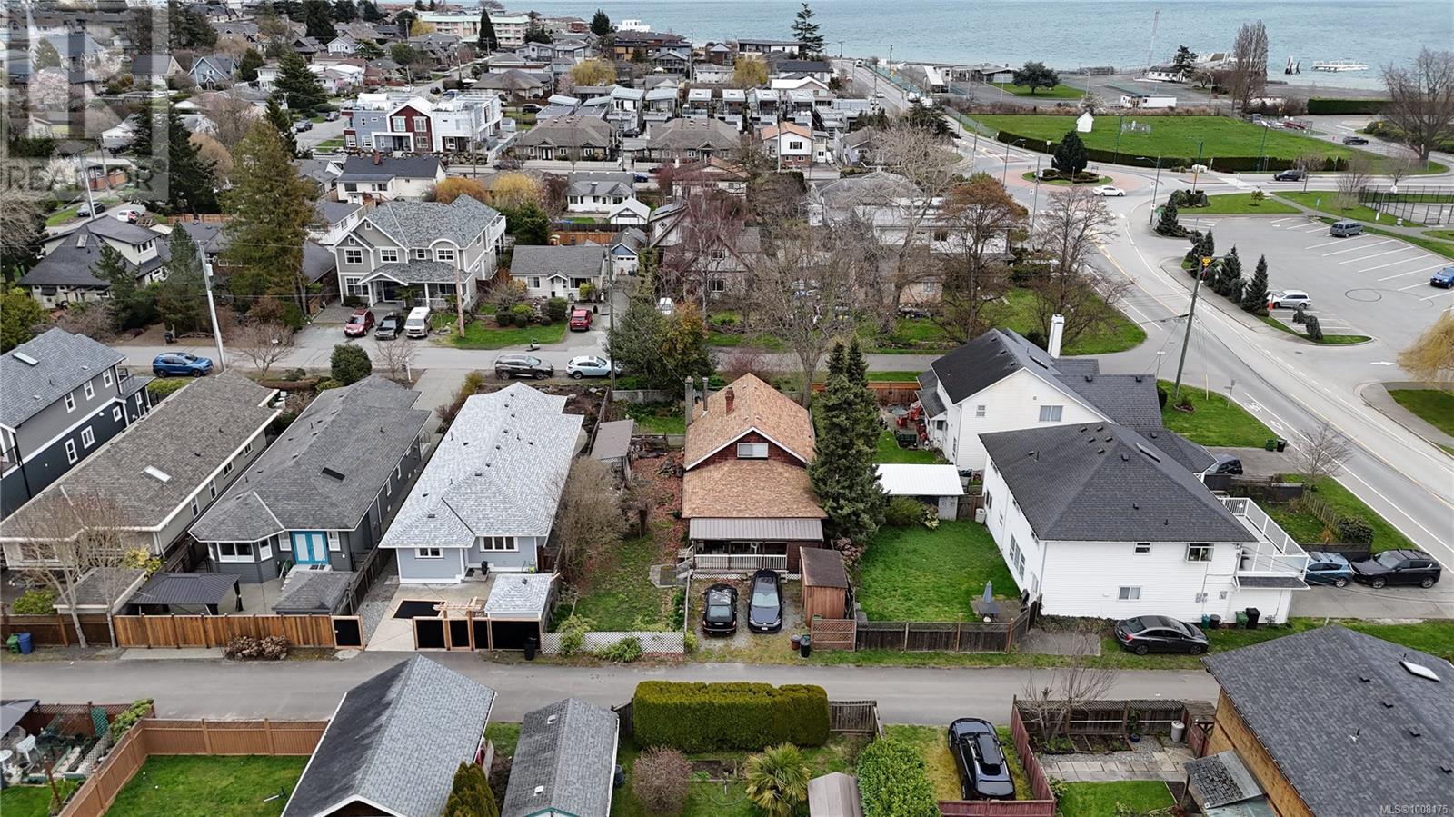 SIDNEY, British Columbia, V8L 2W2, CA, 2 Bedrooms Bedrooms, ,1 BathroomBathrooms,Residential,For Sale,1902048