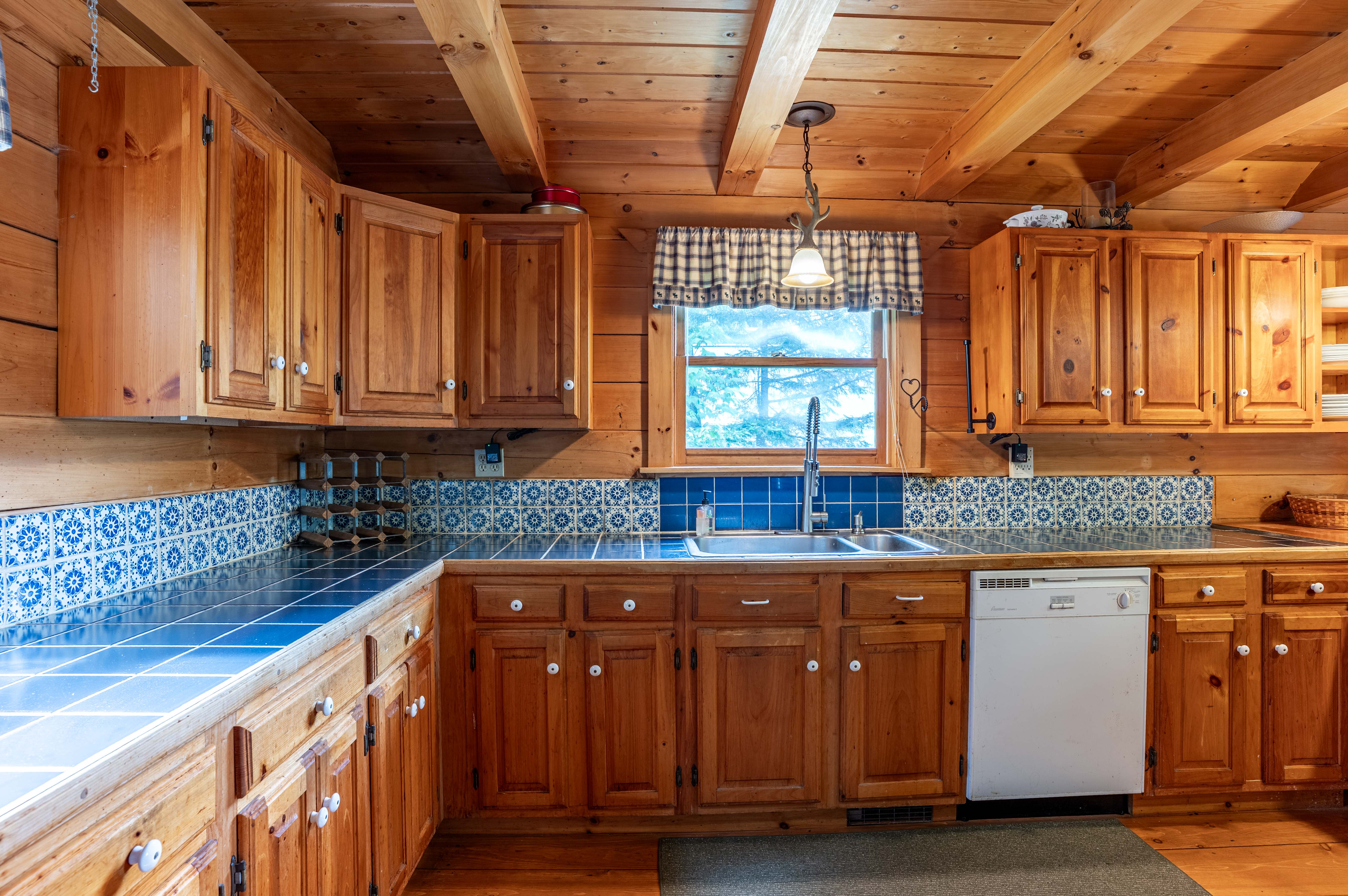  Year Round Chalet in a Beautiful, Protected Cove - 物件實景