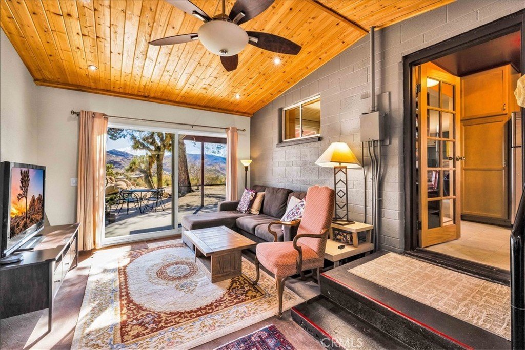 Joshua Tree, California, 92252, United States, 3 Bedrooms Bedrooms, ,2 BathroomsBathrooms,Residential,For Sale,1942307