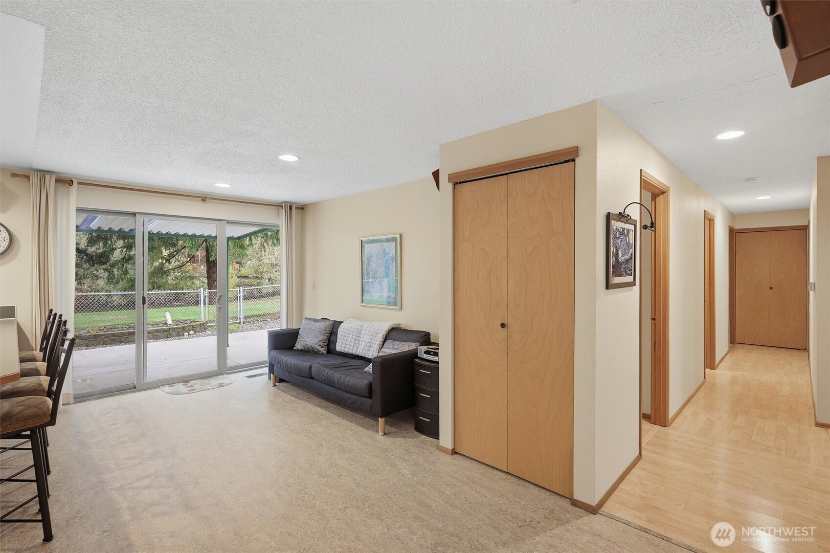 Auburn, Washington, 98002, United States, 3 Bedrooms Bedrooms, ,2 BathroomsBathrooms,Residential,For Sale,1994239