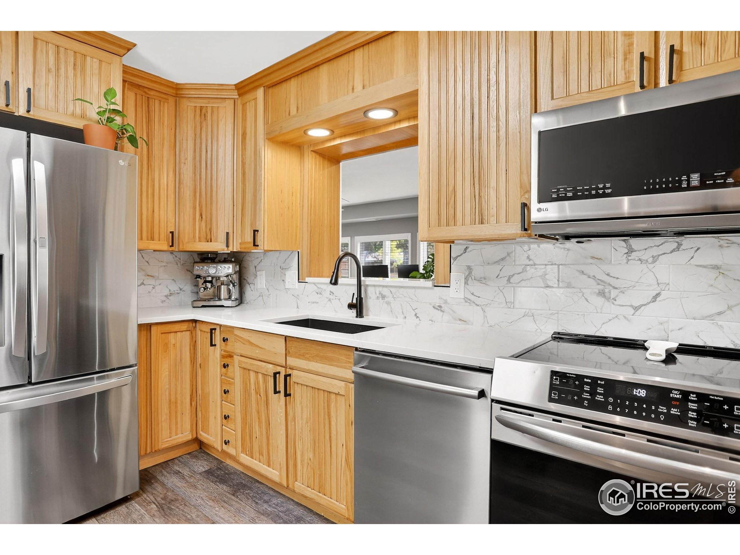 Longmont, Colorado, 80501, United States, 3 Bedrooms Bedrooms, ,1 BathroomBathrooms,Residential,For Sale,1948840