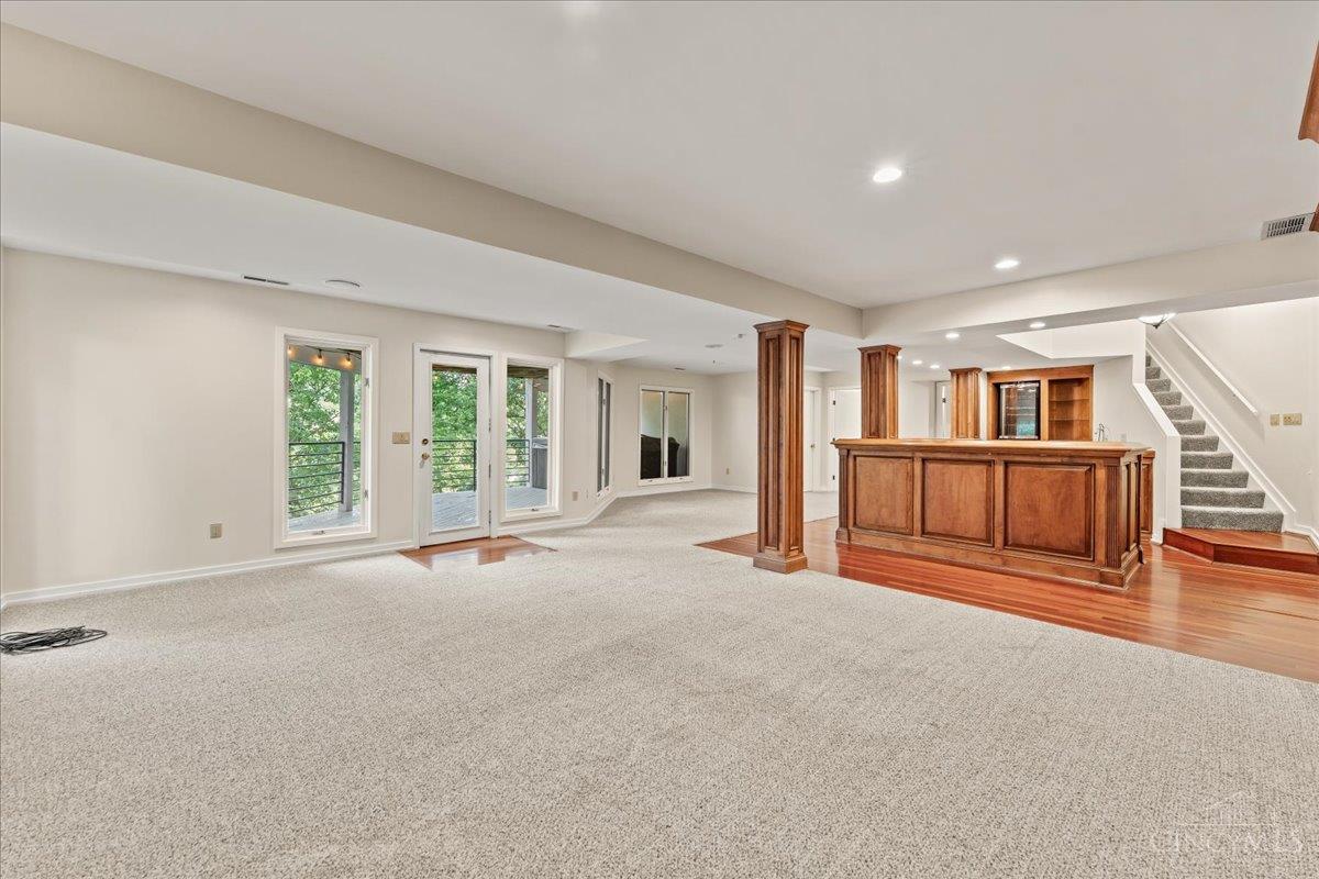 Cincinnati, Ohio, 45226, United States, 4 Bedrooms Bedrooms, ,4 BathroomsBathrooms,Residential,For Sale,1912021