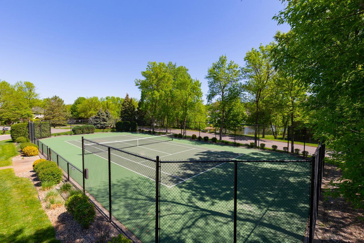 Minnetonka, Minnesota, 55305, United States, 3 Bedrooms Bedrooms, ,2 BathroomsBathrooms,Residential,For Sale,1903337