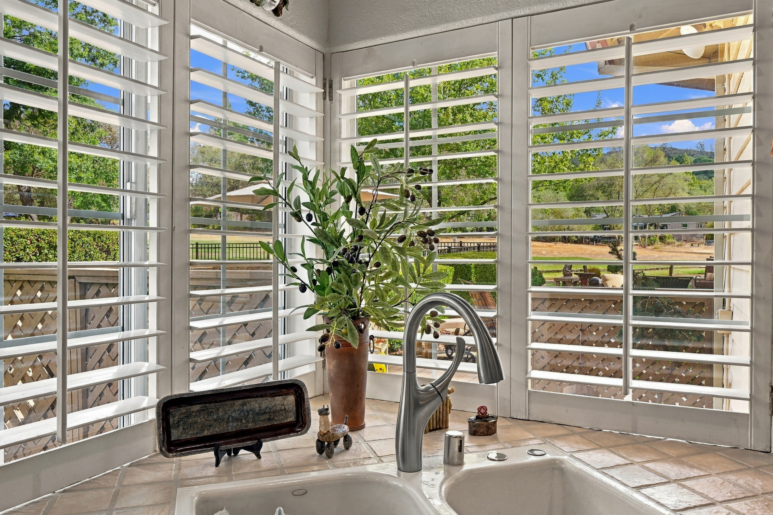  2431 Justamere Court, Cameron Park, CA 95682 - 物件實景