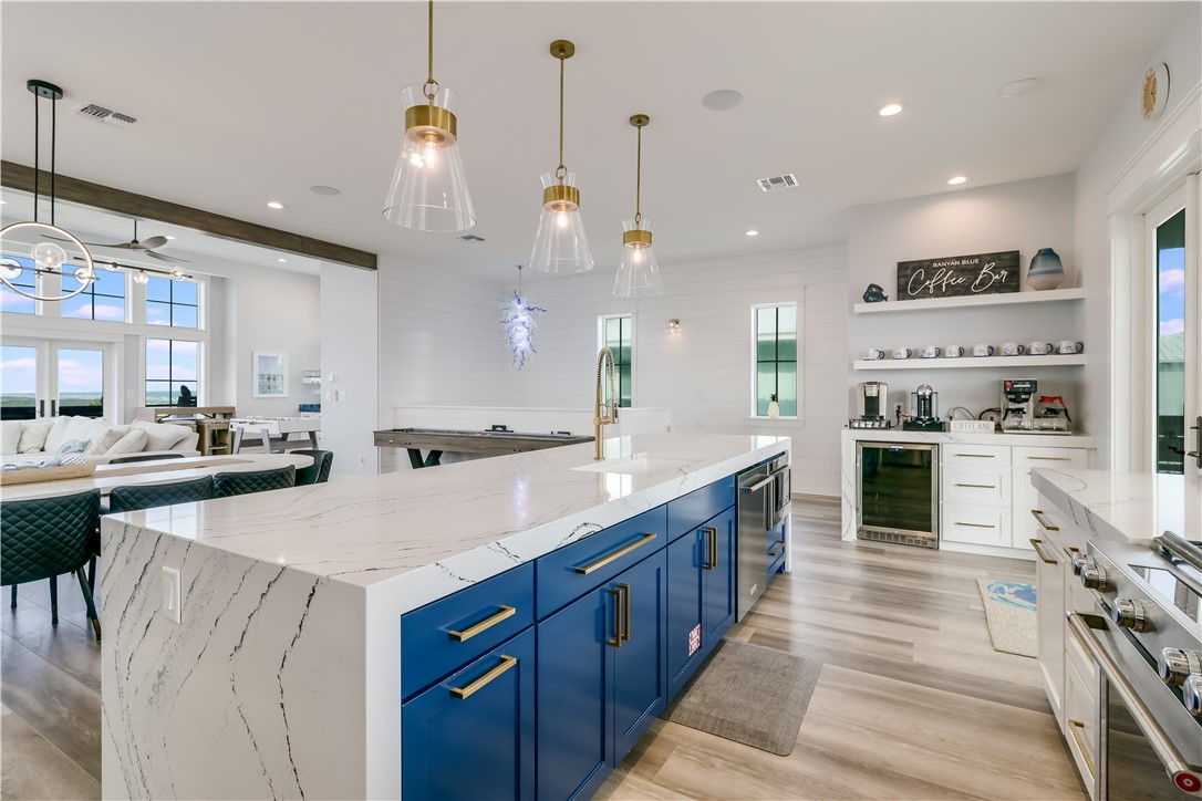 Port Aransas, Texas, 78373, United States, 6 Bedrooms Bedrooms, ,5 BathroomsBathrooms,Residential,For Sale,1829566