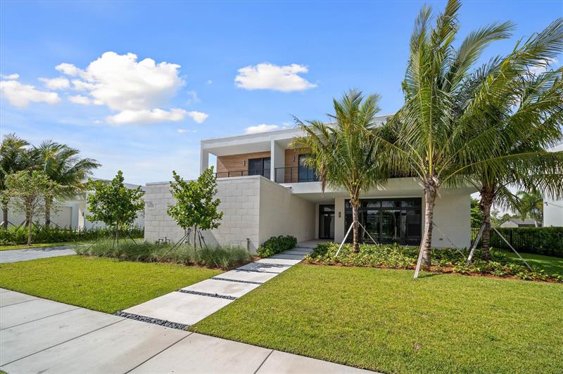 Weston, Florida, 33326, United States, 5 Bedrooms Bedrooms, ,10 BathroomsBathrooms,Residential,For Sale,1925286
