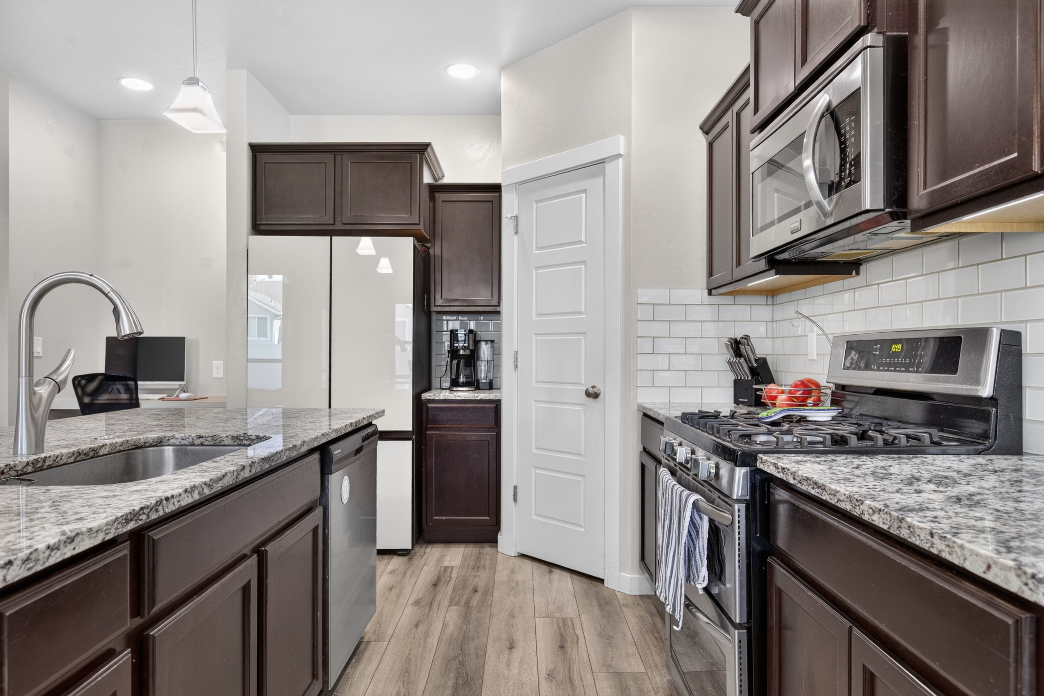  Single Level with Bonus Room and RV Parking in the Heart of SW Boise - 物件實景