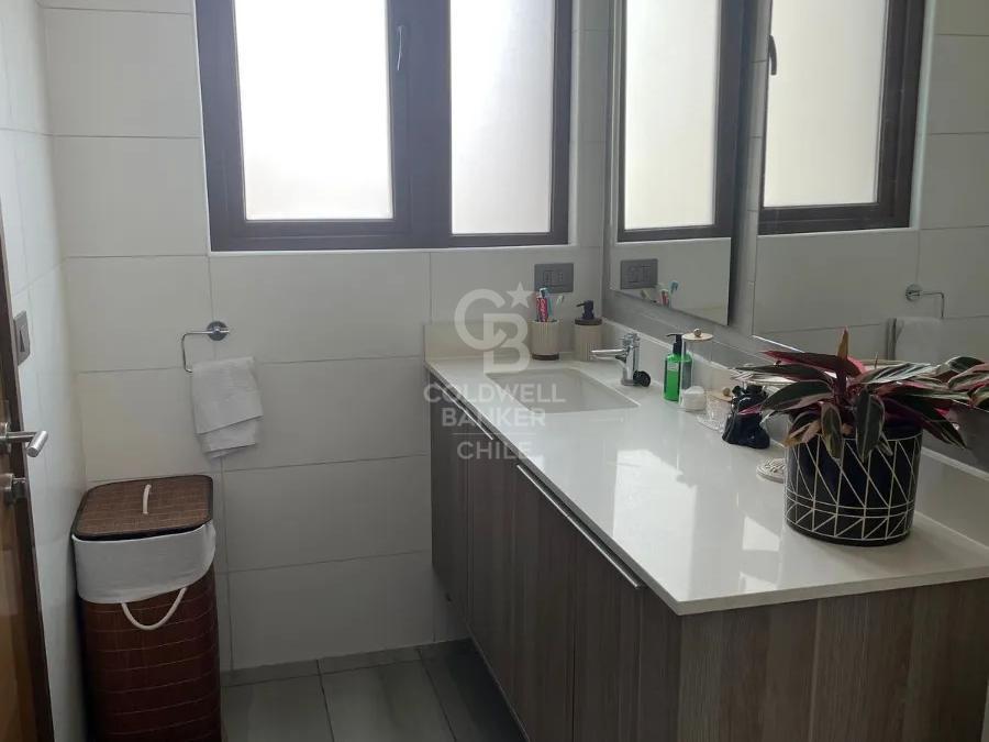 Las Condes, Chile, 3 Bedrooms Bedrooms, ,3 BathroomsBathrooms,Residential,For Sale,1883614