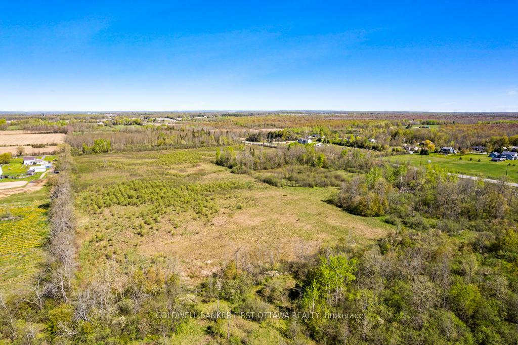 TAY VALLEY, Ontario, K7H 3C9, CA, ,Residential,For Sale,1865372