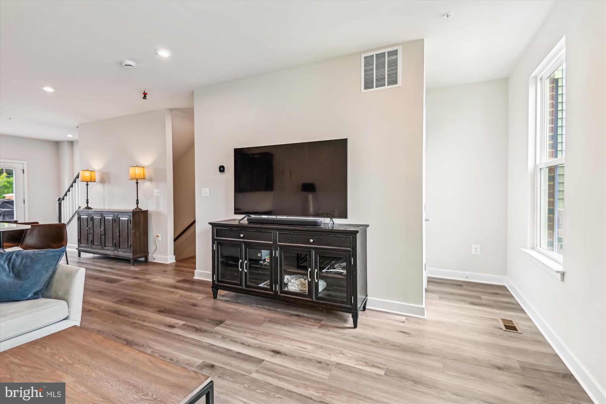 Pasadena, Maryland, 21122, United States, 3 Bedrooms Bedrooms, ,3 BathroomsBathrooms,Residential,For Sale,1982295