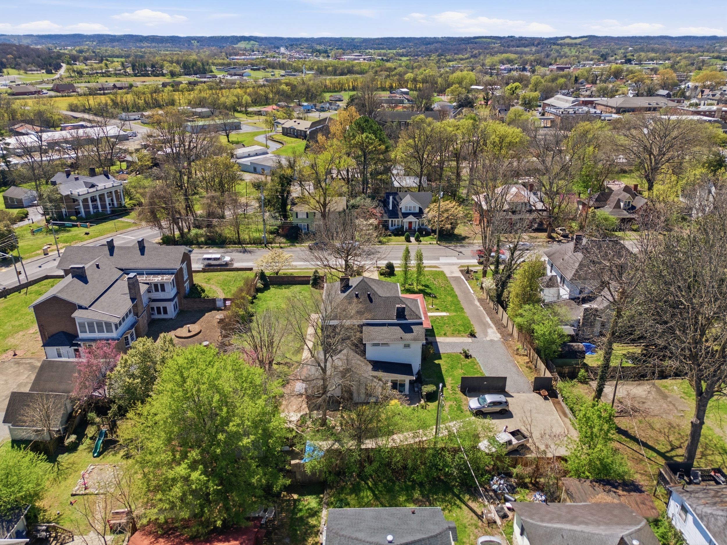  404 Washington Street East, Fayetteville, TN 37334 - 物件實景