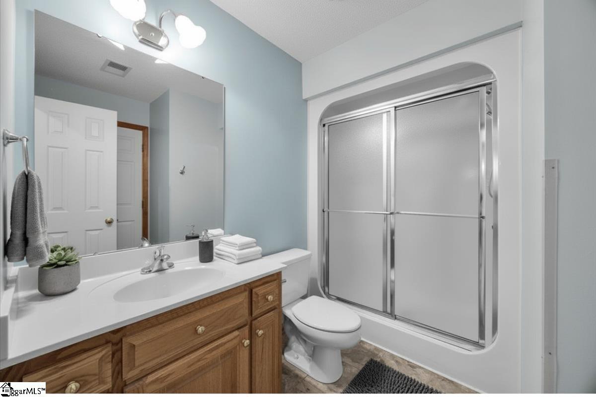 Greenville, South Carolina, 29617, United States, 4 Bedrooms Bedrooms, ,3 BathroomsBathrooms,Residential,For Sale,1955283