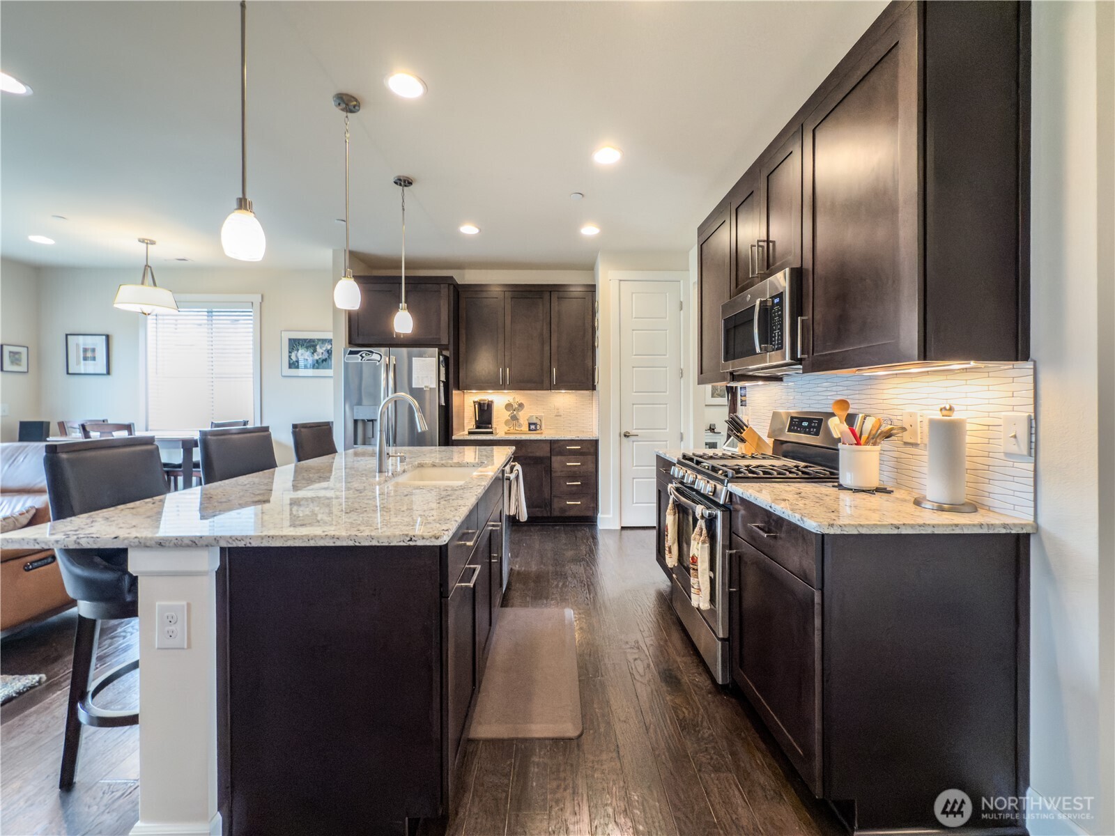 Marysville, Washington, 98270, United States, 2 Bedrooms Bedrooms, ,1 BathroomBathrooms,Residential,For Sale,1915201