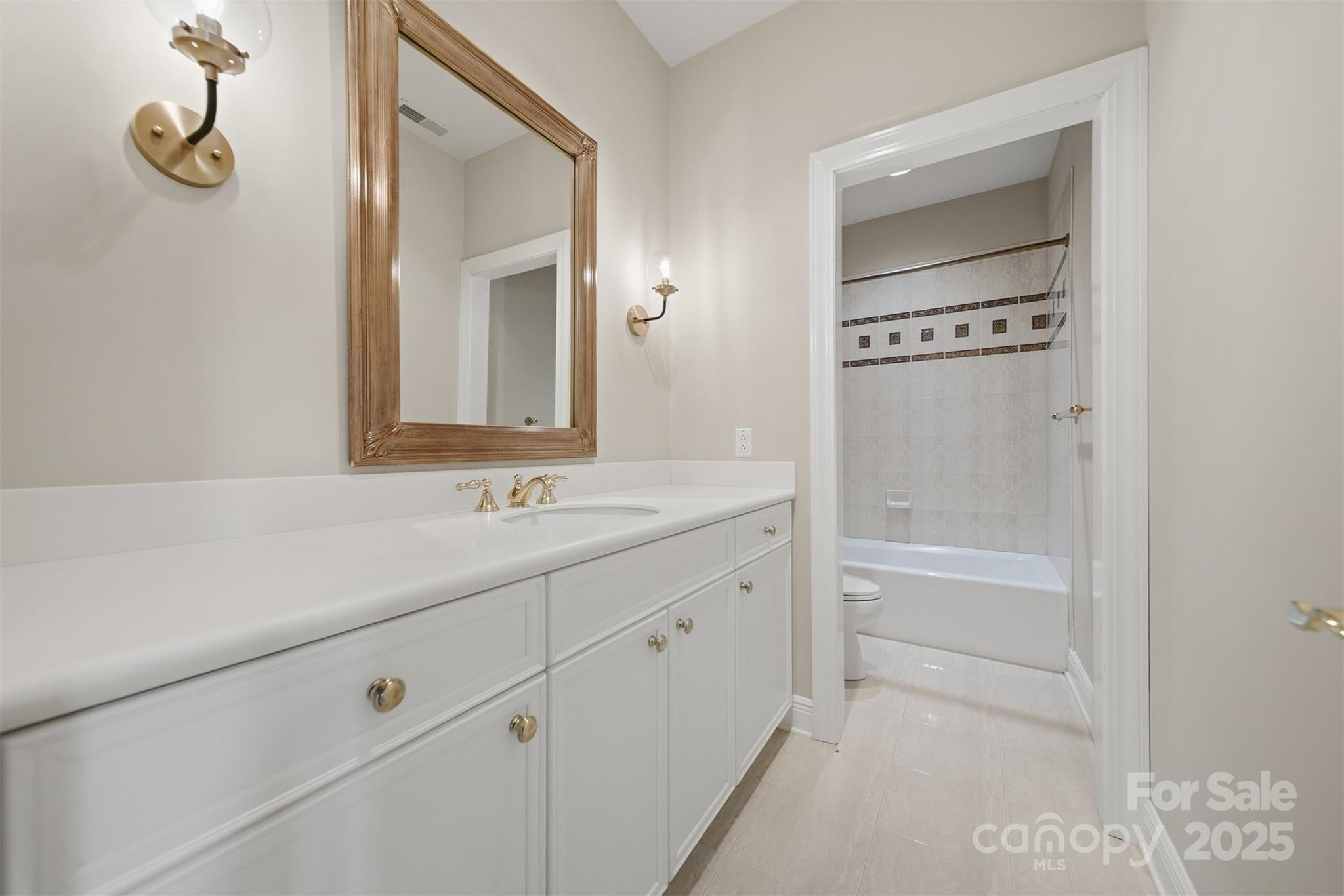 Conover, North Carolina, 28613, United States, 6 Bedrooms Bedrooms, ,7 BathroomsBathrooms,Residential,For Sale,1991981