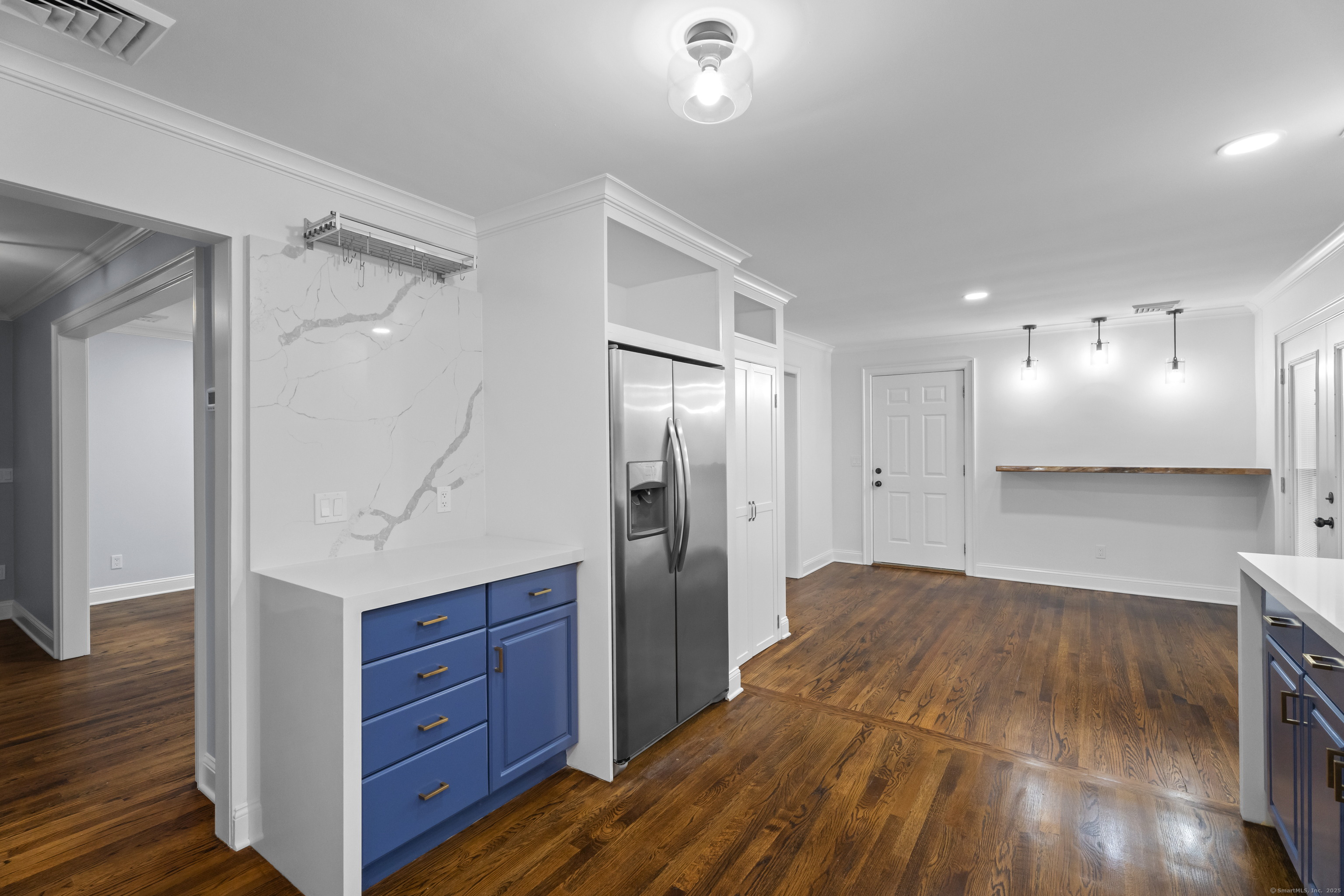 Norwalk, Connecticut, 06850, United States, 3 Bedrooms Bedrooms, ,3 BathroomsBathrooms,Residential,For Sale,1911174