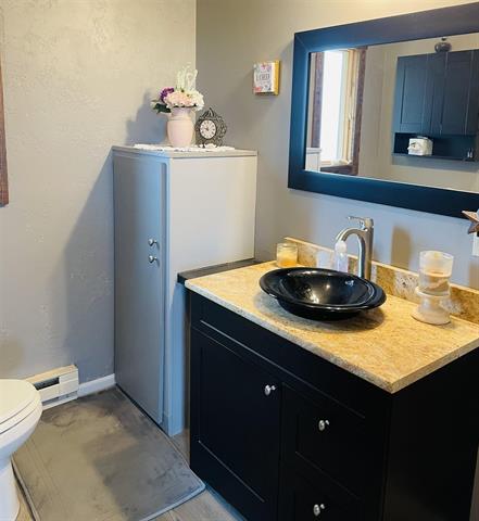 Hot Springs, South Dakota, 57747, United States, 3 Bedrooms Bedrooms, ,2 BathroomsBathrooms,Residential,For Sale,1993817