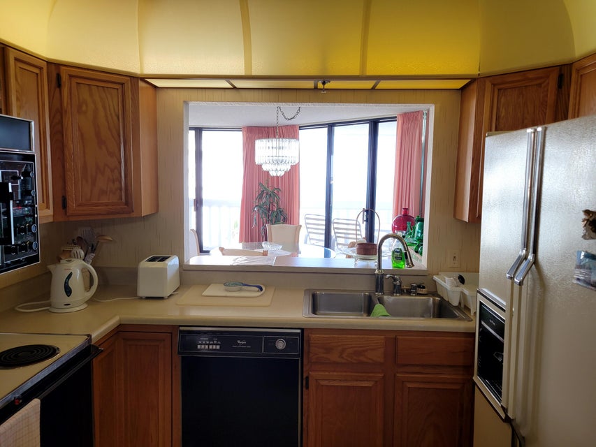 Jensen Beach, Florida, 34957, United States, 2 Bedrooms Bedrooms, ,2 BathroomsBathrooms,Residential,For Sale,1974011