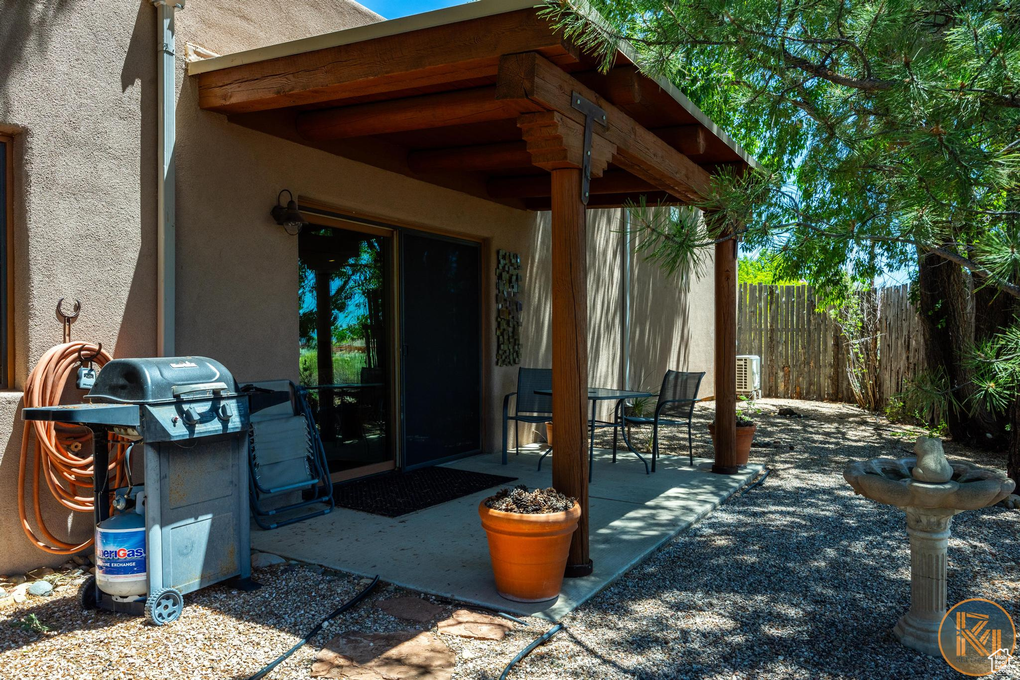 Kanab, Utah, 84741, United States, 2 Bedrooms Bedrooms, ,3 BathroomsBathrooms,Residential,For Sale,1903679