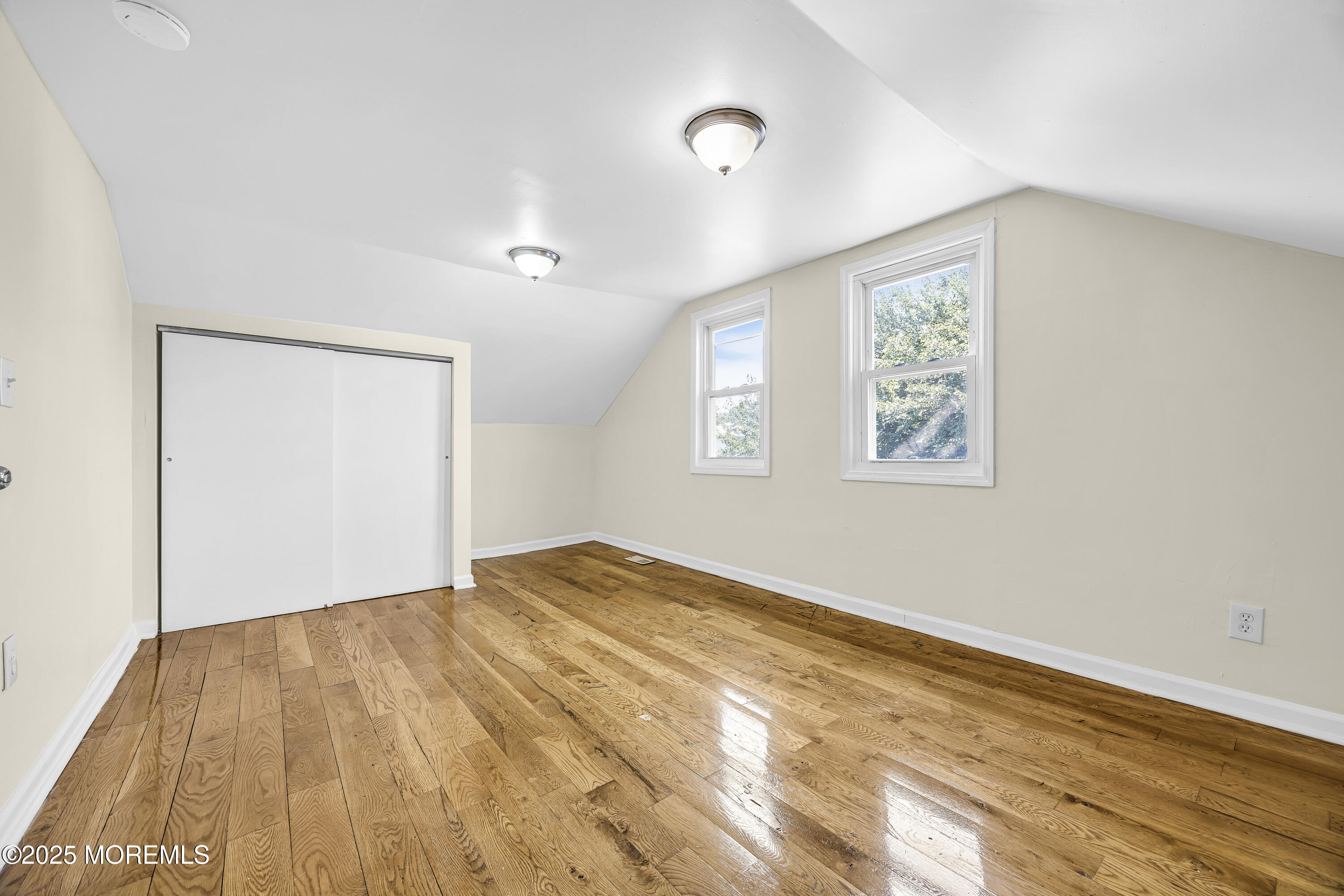 Newark, New Jersey, 07104, United States, 7 Bedrooms Bedrooms, ,3 BathroomsBathrooms,Residential,For Sale,1915900