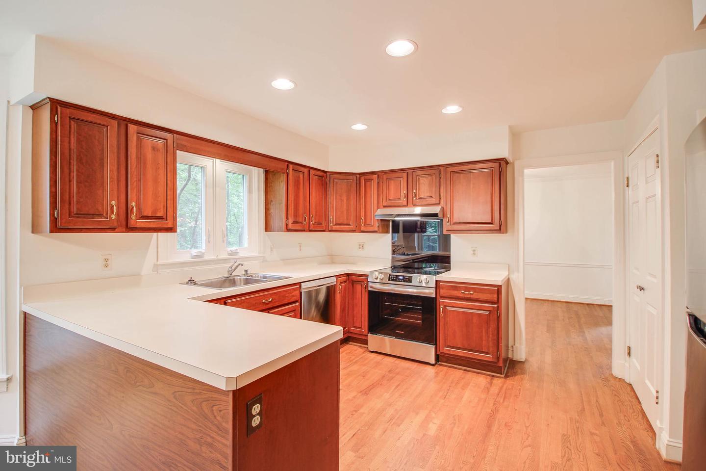Dayton, Maryland, 21036, United States, 5 Bedrooms Bedrooms, ,3 BathroomsBathrooms,Residential,For Sale,1906763
