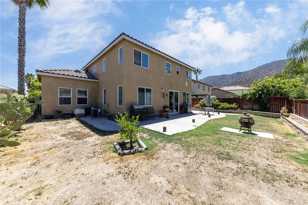 Lake Elsinore, California, 92530, United States, 3 Bedrooms Bedrooms, ,2 BathroomsBathrooms,Residential,For Sale,1977528