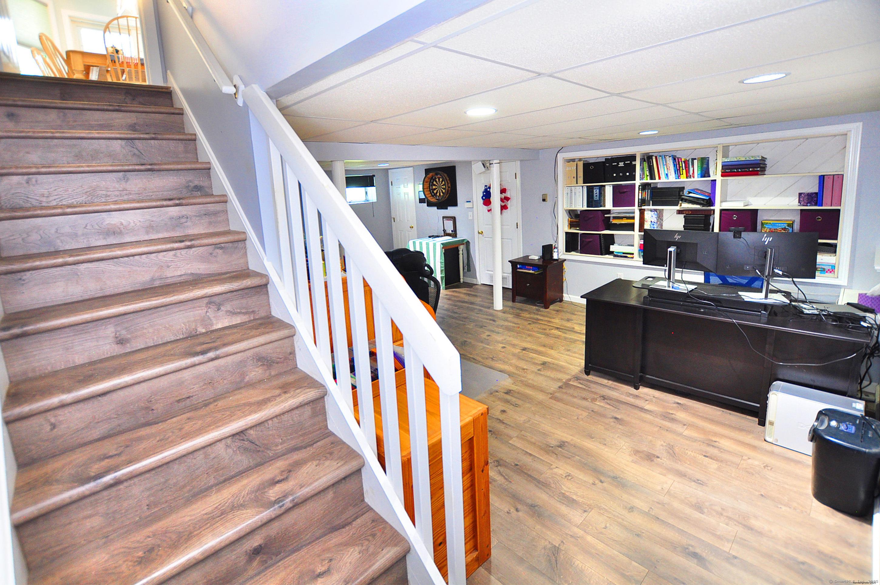 Southington, Connecticut, 06479, United States, 3 Bedrooms Bedrooms, ,4 BathroomsBathrooms,Residential,For Sale,1869273