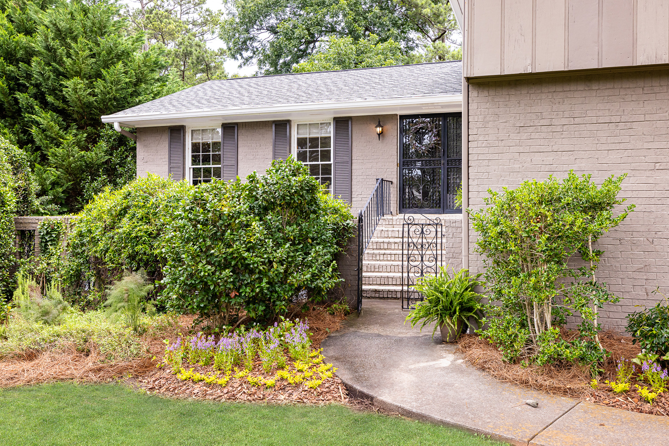  Beautifully Updated Home in Sought-after Arden Woods Neighborhood of Dunwoody - 物件實景