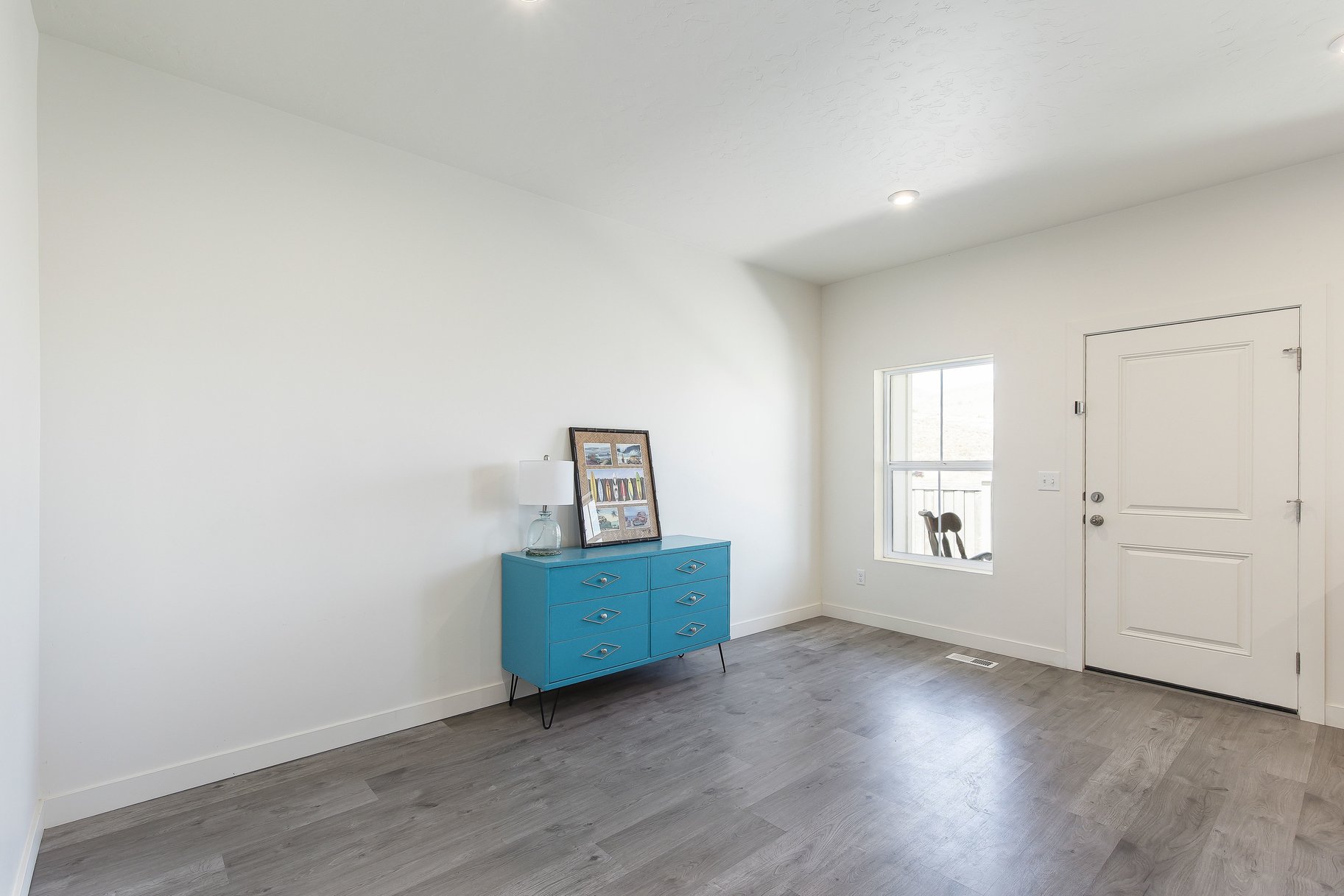  Bright & Quiet Townhome Ready to Be Your Next Home - 物件實景