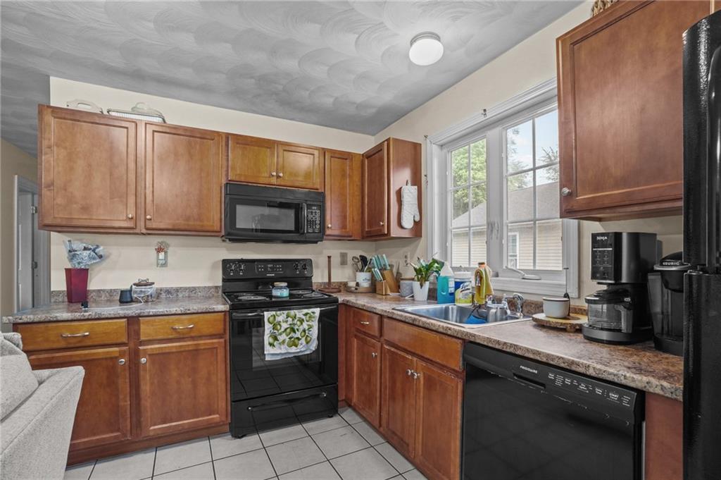 Providence, Rhode Island, 02904, United States, 6 Bedrooms Bedrooms, ,2 BathroomsBathrooms,Residential,For Sale,1934999