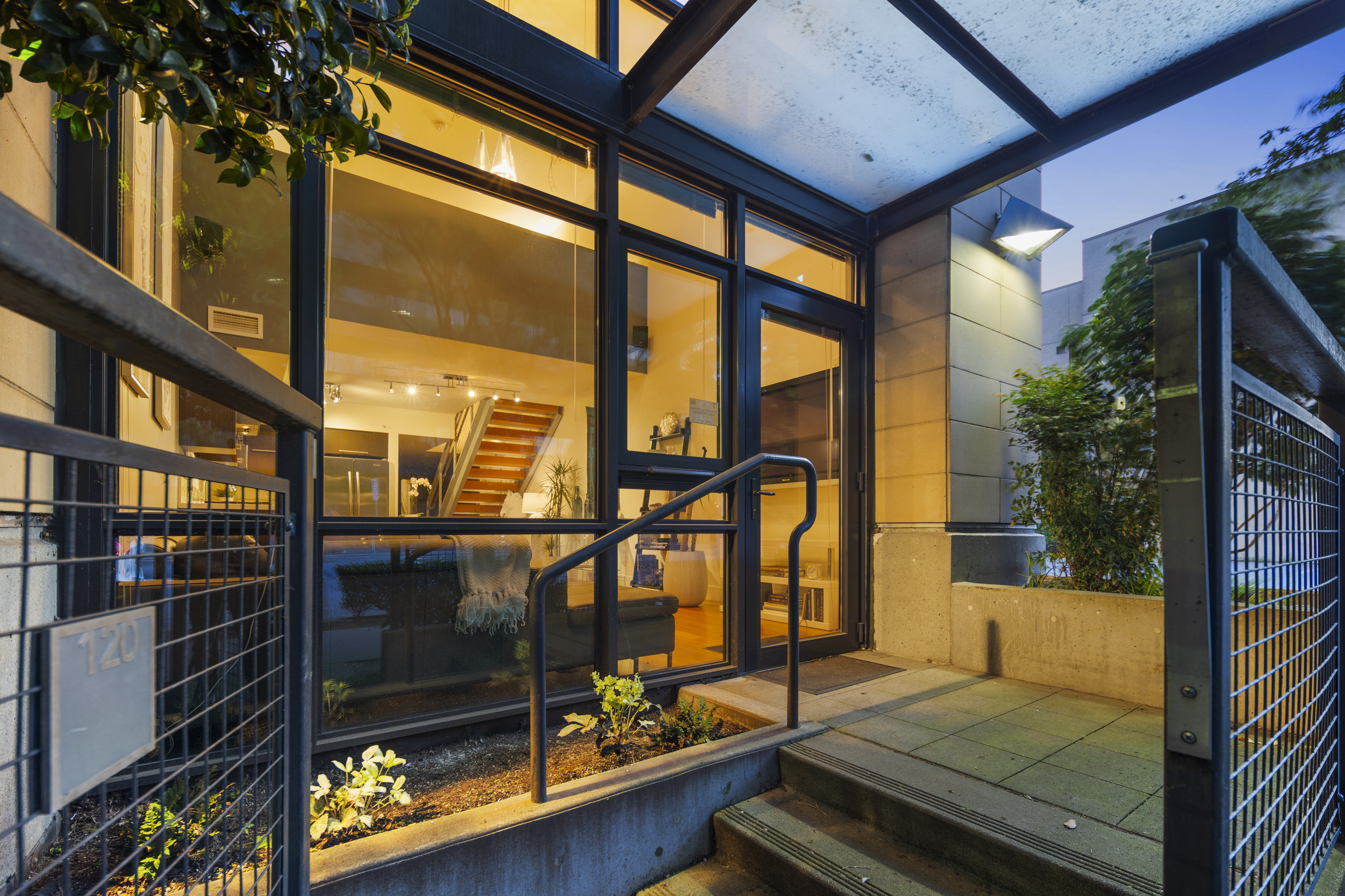 2911 2nd Ave Unit #120, Seattle, WA 98121 