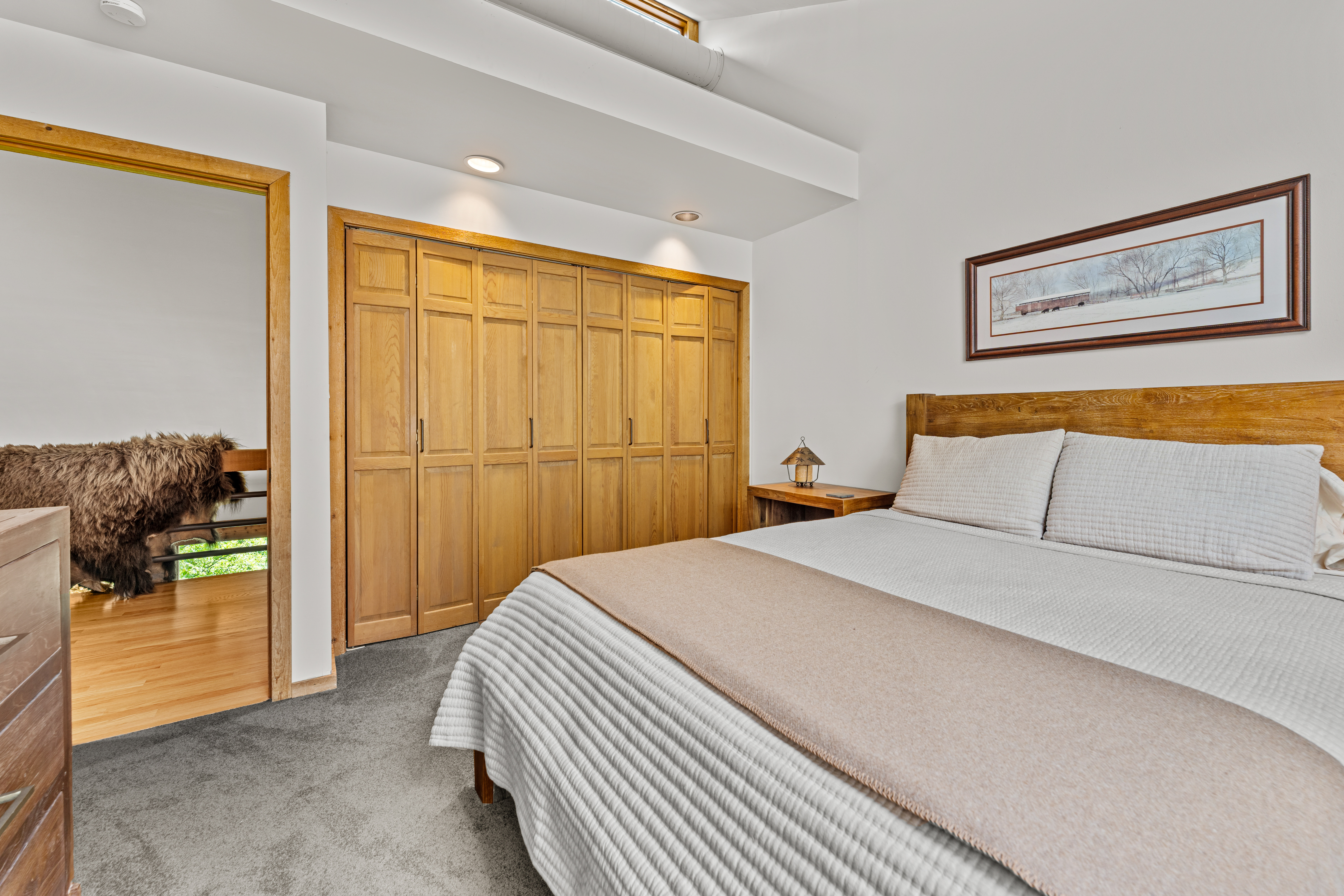  Striking Custom Home Set on 3.49 Private Acres in Wildwood - 物件實景