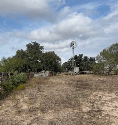 Runge, Texas, 78151, United States, 3 Bedrooms Bedrooms, ,2 BathroomsBathrooms,Residential,For Sale,1996621