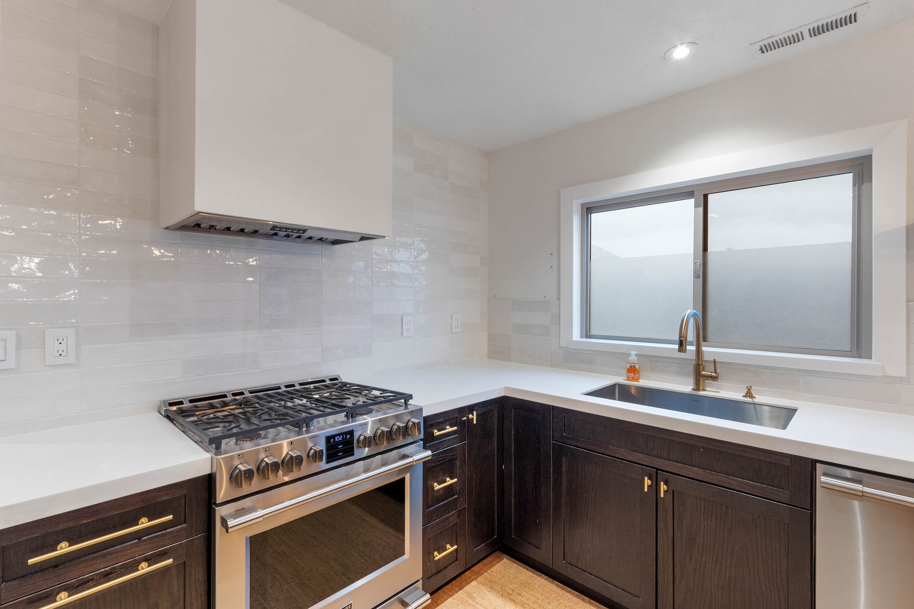 Sandpoint, Idaho, 83864, United States, 3 Bedrooms Bedrooms, ,2 BathroomsBathrooms,Residential,For Sale,2005547