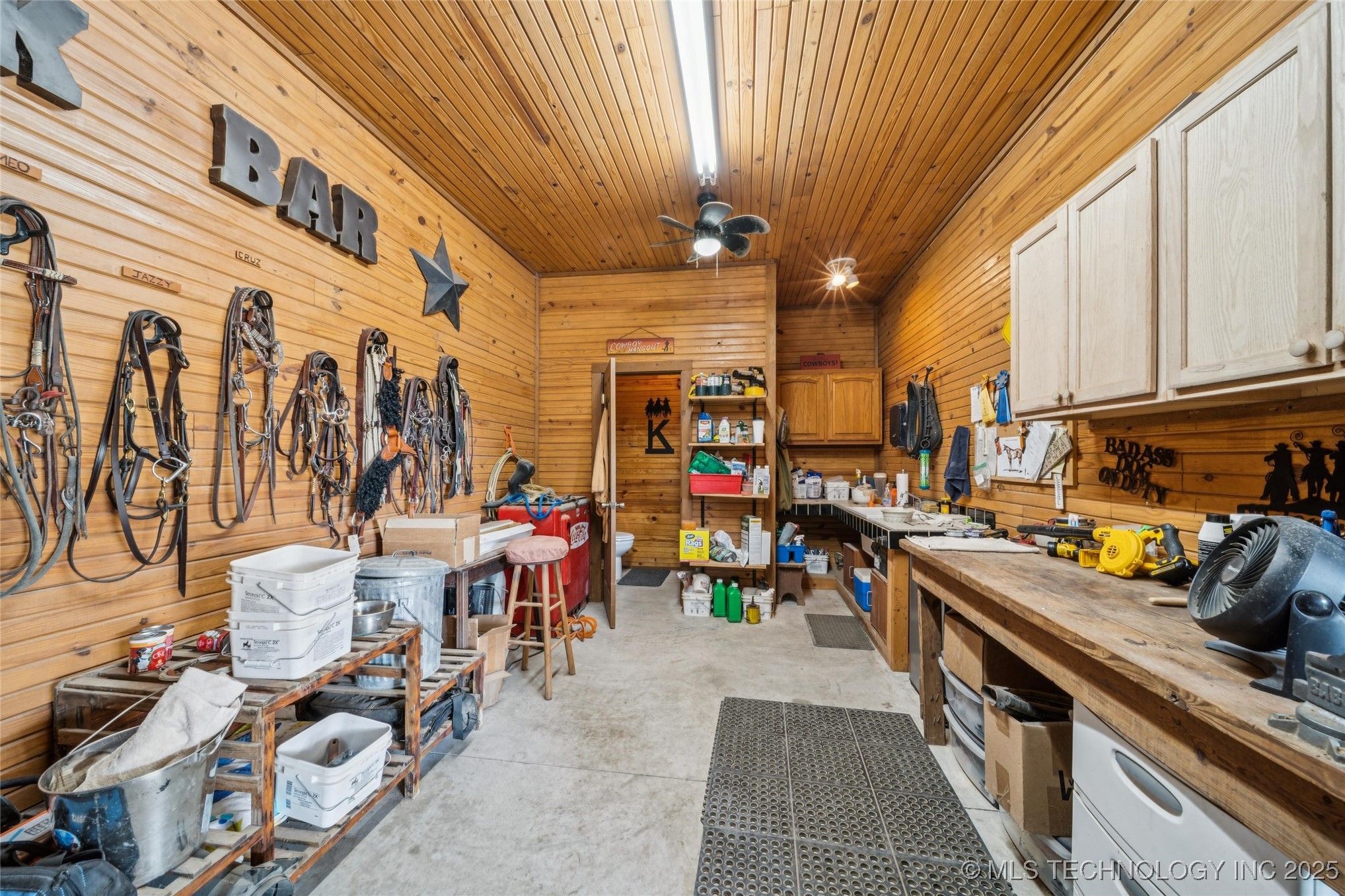 Mounds, Oklahoma, 74047, United States, 4 Bedrooms Bedrooms, ,6 BathroomsBathrooms,Residential,For Sale,1960960