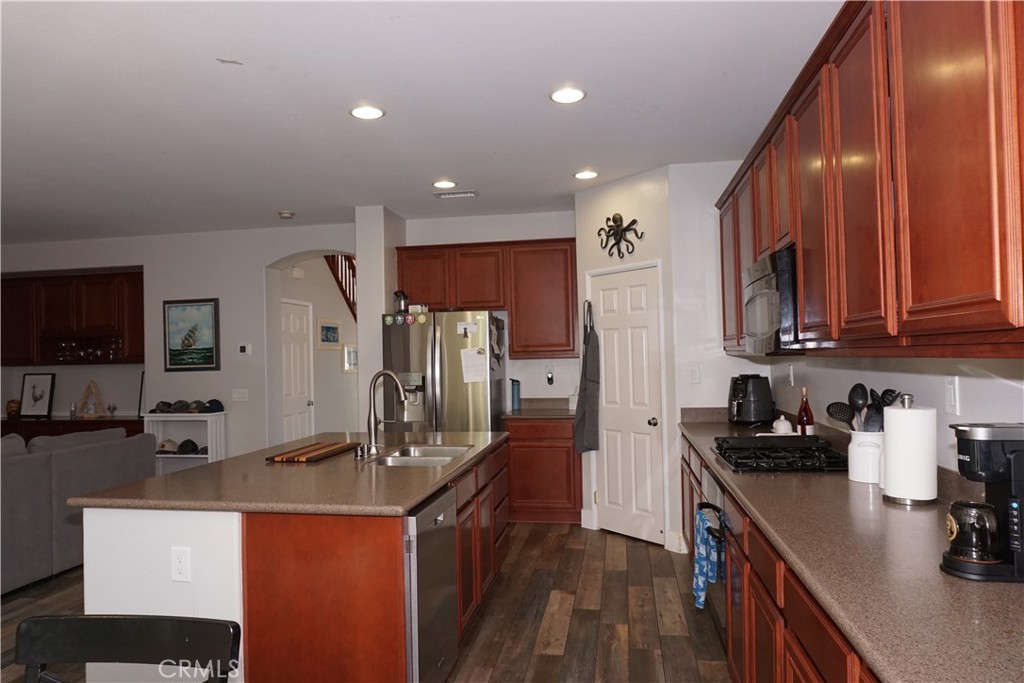 Temecula, California, 92592, United States, 4 Bedrooms Bedrooms, ,3 BathroomsBathrooms,Residential,For Sale,1857276