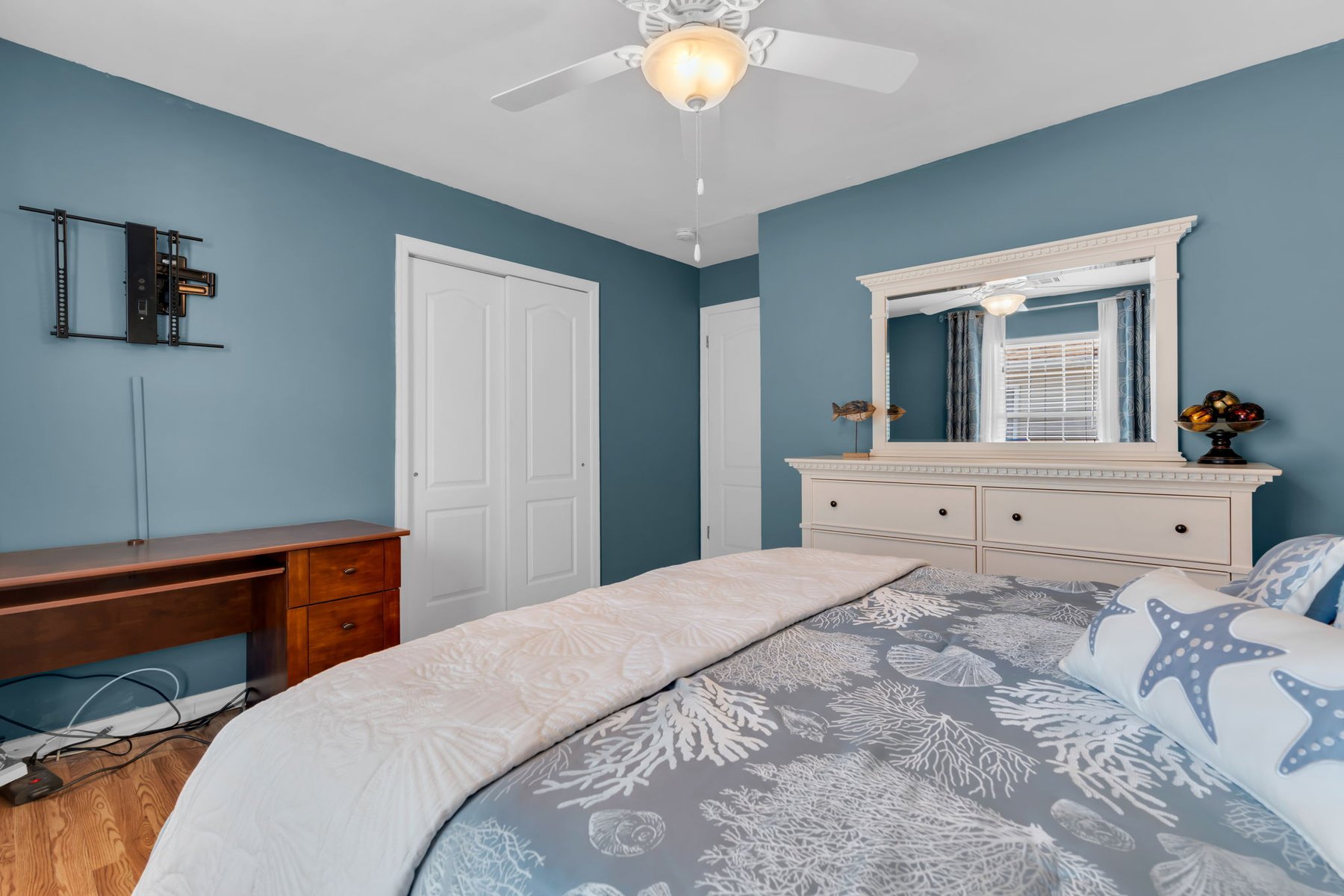  Move-In Ready Holiday Heights Home - 物件實景