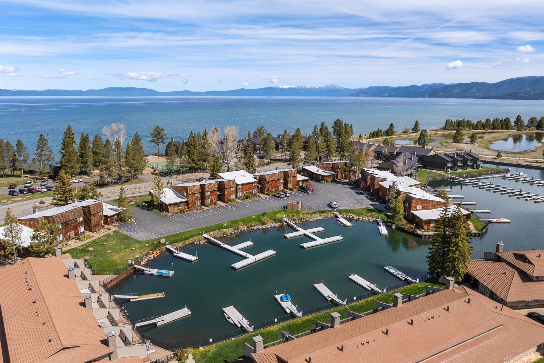  Lakeview Tahoe Keys Turnkey Townhome - 物件實景