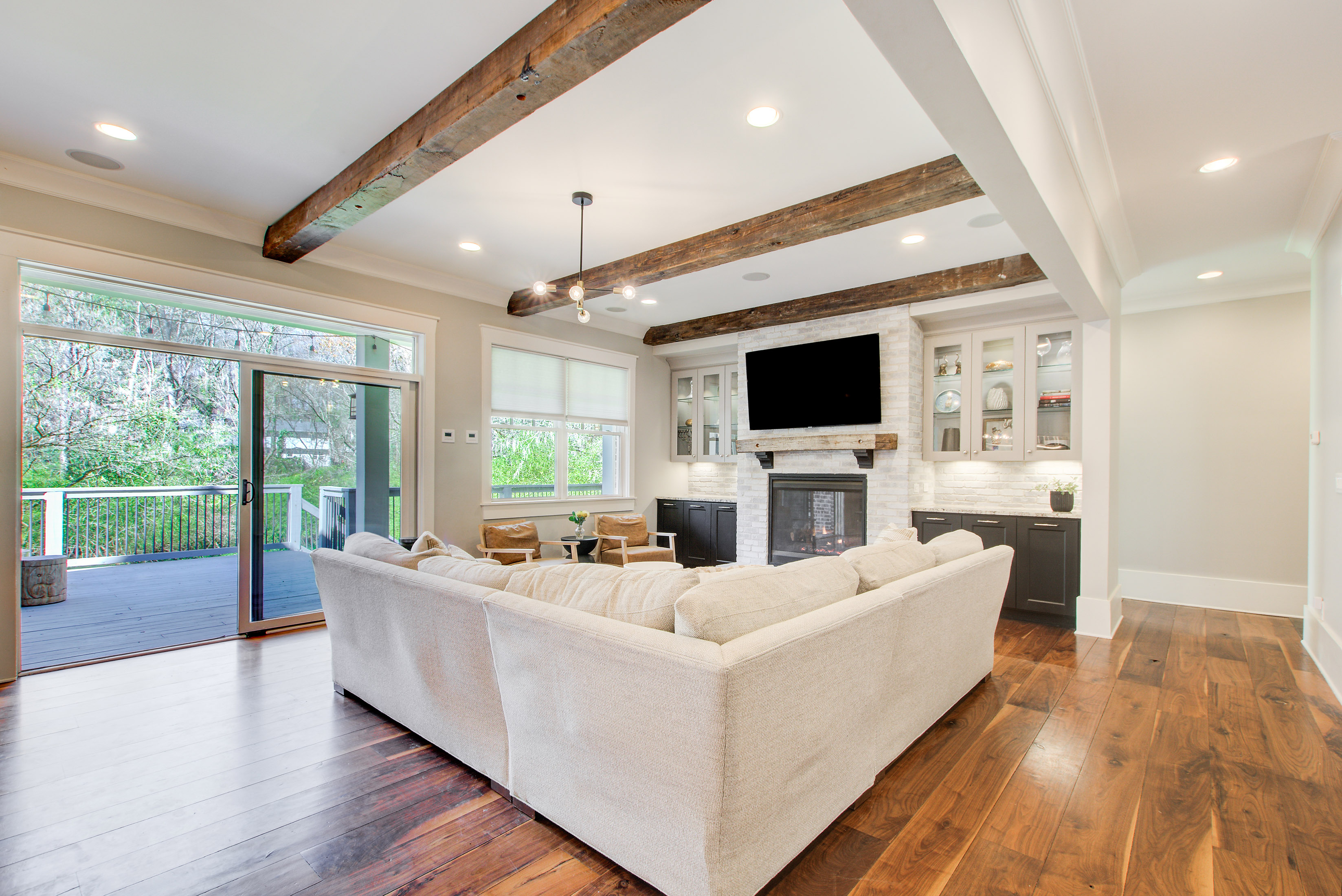  Exceptional Space and Craftsmanship in Custom Brookhaven Home - 物件實景