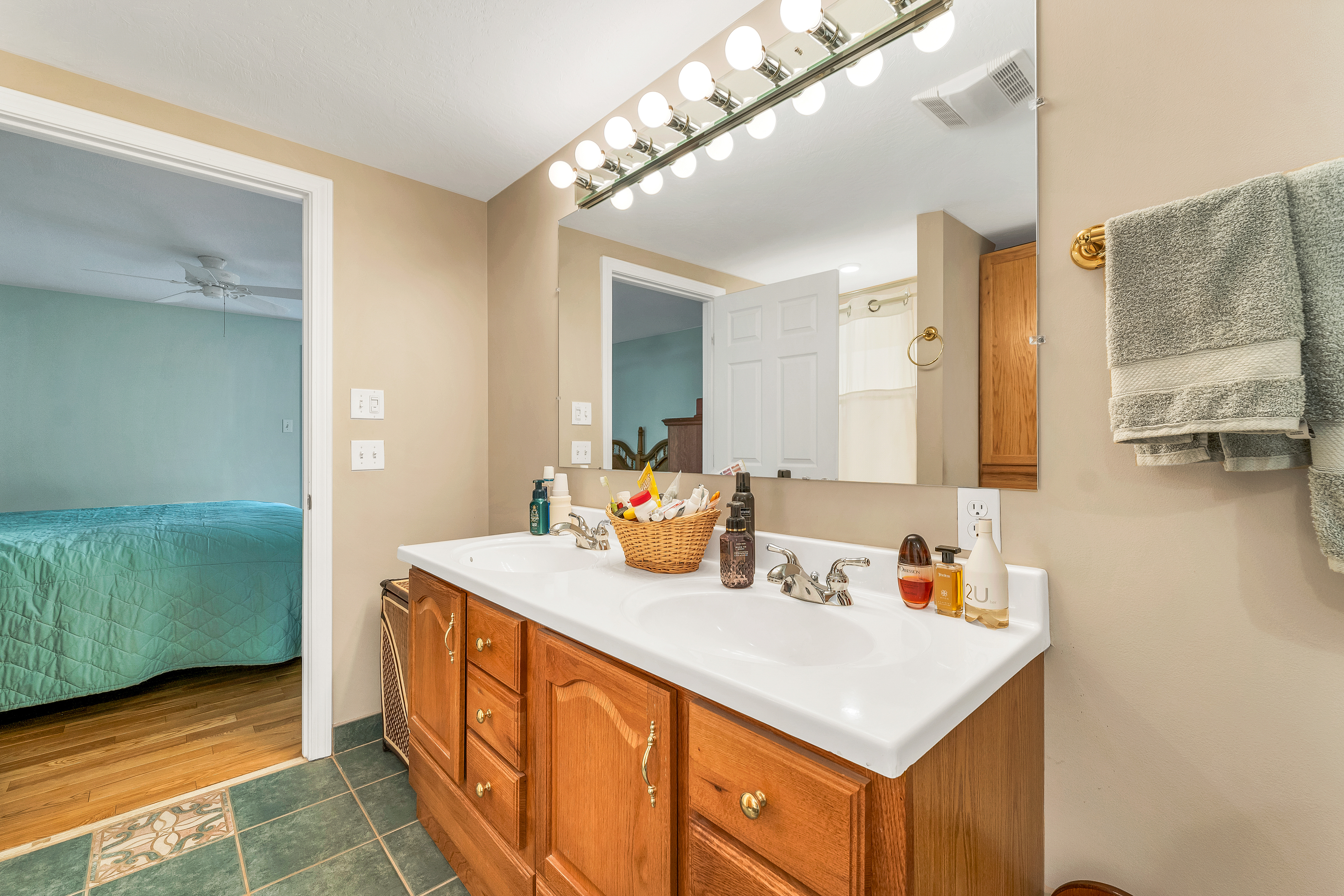 Sanbornton, New Hampshire, 03269, United States, 4 Bedrooms Bedrooms, ,2 BathroomsBathrooms,Residential,For Sale,1977534