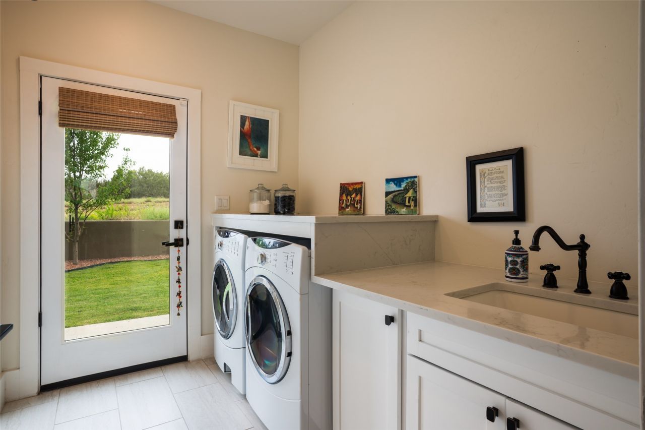 Sandia Park, New Mexico, 87047, United States, 4 Bedrooms Bedrooms, ,3 BathroomsBathrooms,Residential,For Sale,1906797