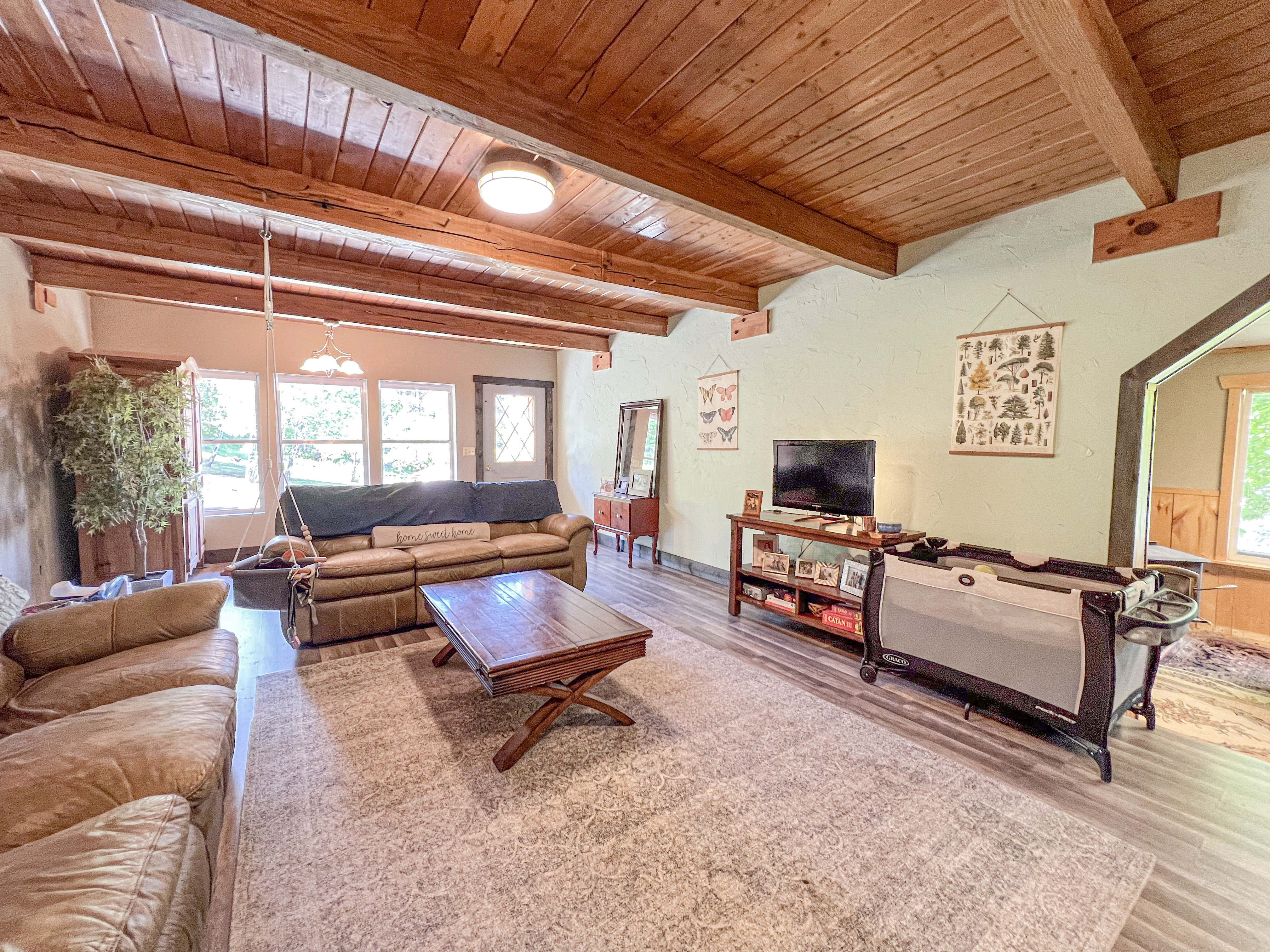 Kettle Falls, Washington, 99141, United States, 3 Bedrooms Bedrooms, ,2 BathroomsBathrooms,Residential,For Sale,1985709