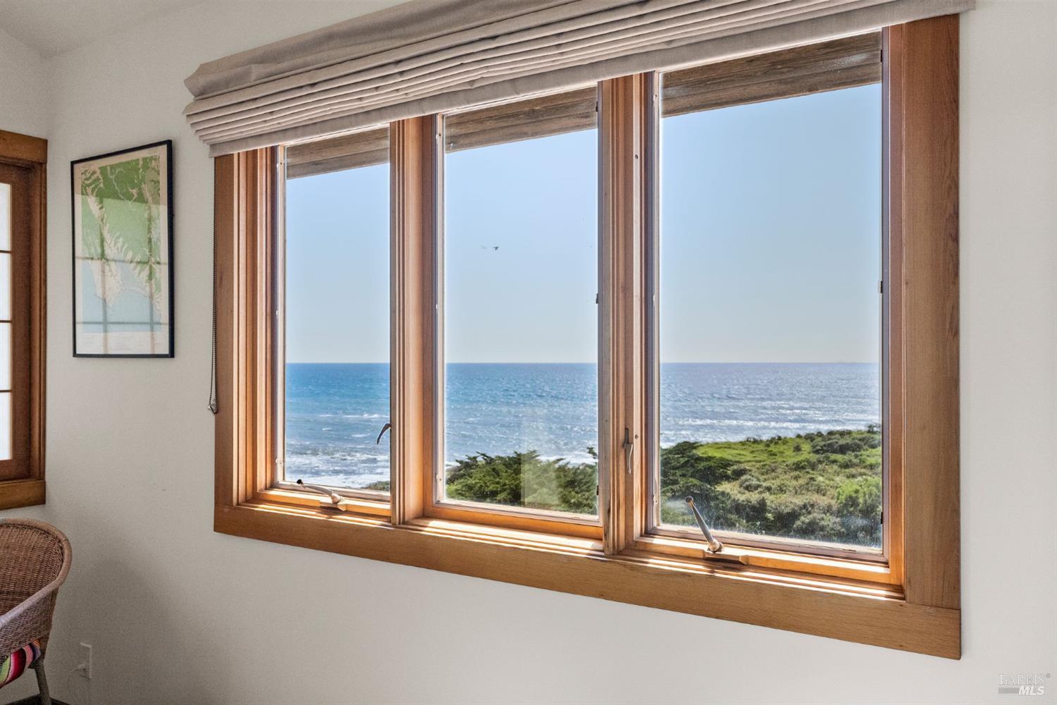 Bolinas, California, 94924, United States, 2 Bedrooms Bedrooms, ,3 BathroomsBathrooms,Residential,For Sale,1906337